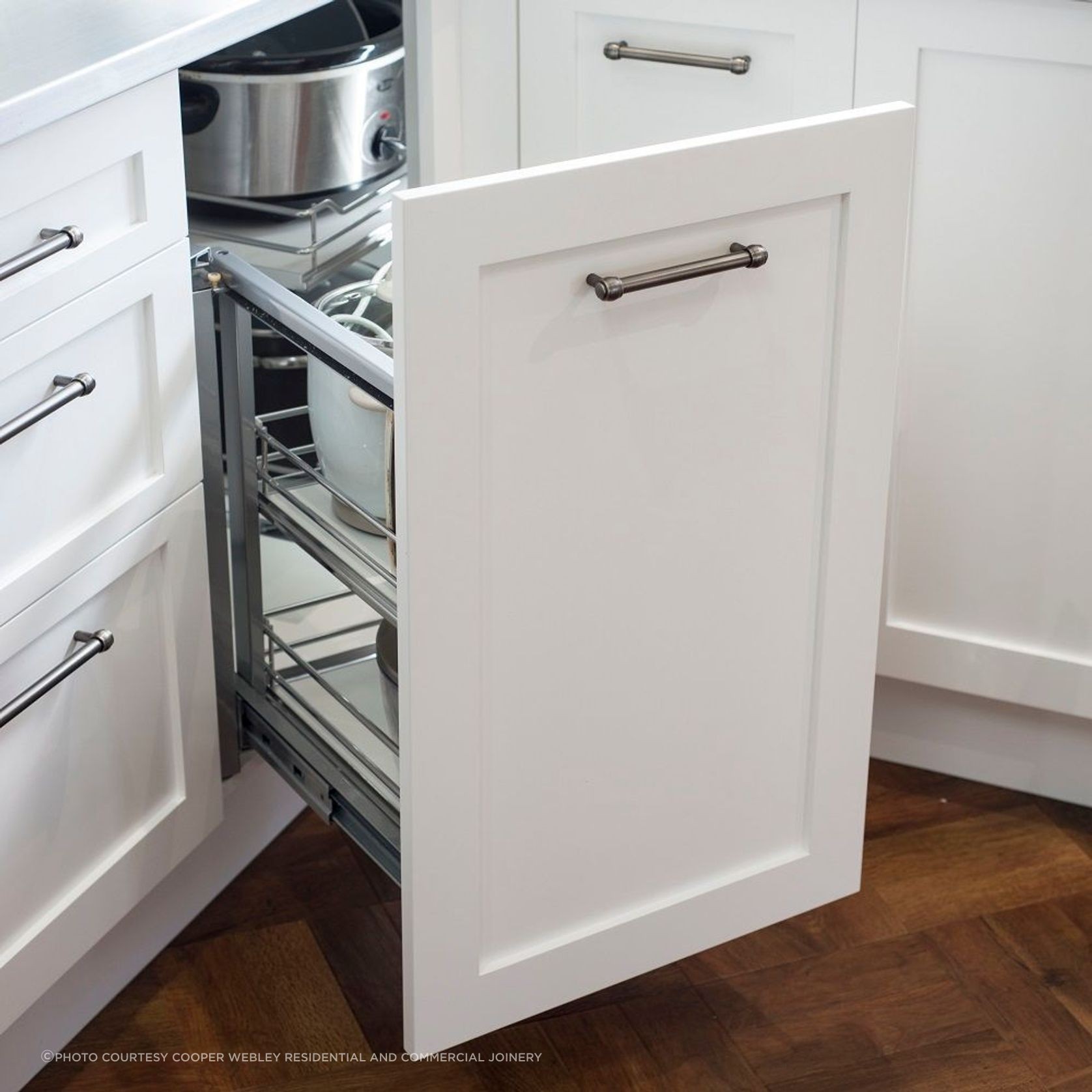 VS COR Fold Pull Out for Blind Corner Cabinets gallery detail image