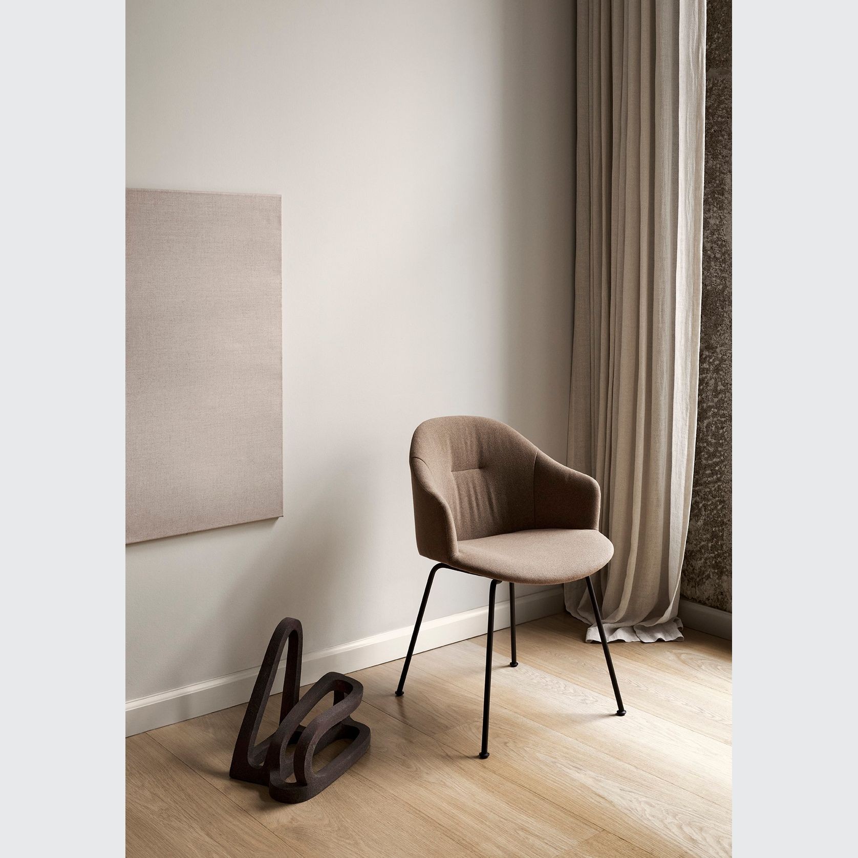 Versu Chair gallery detail image