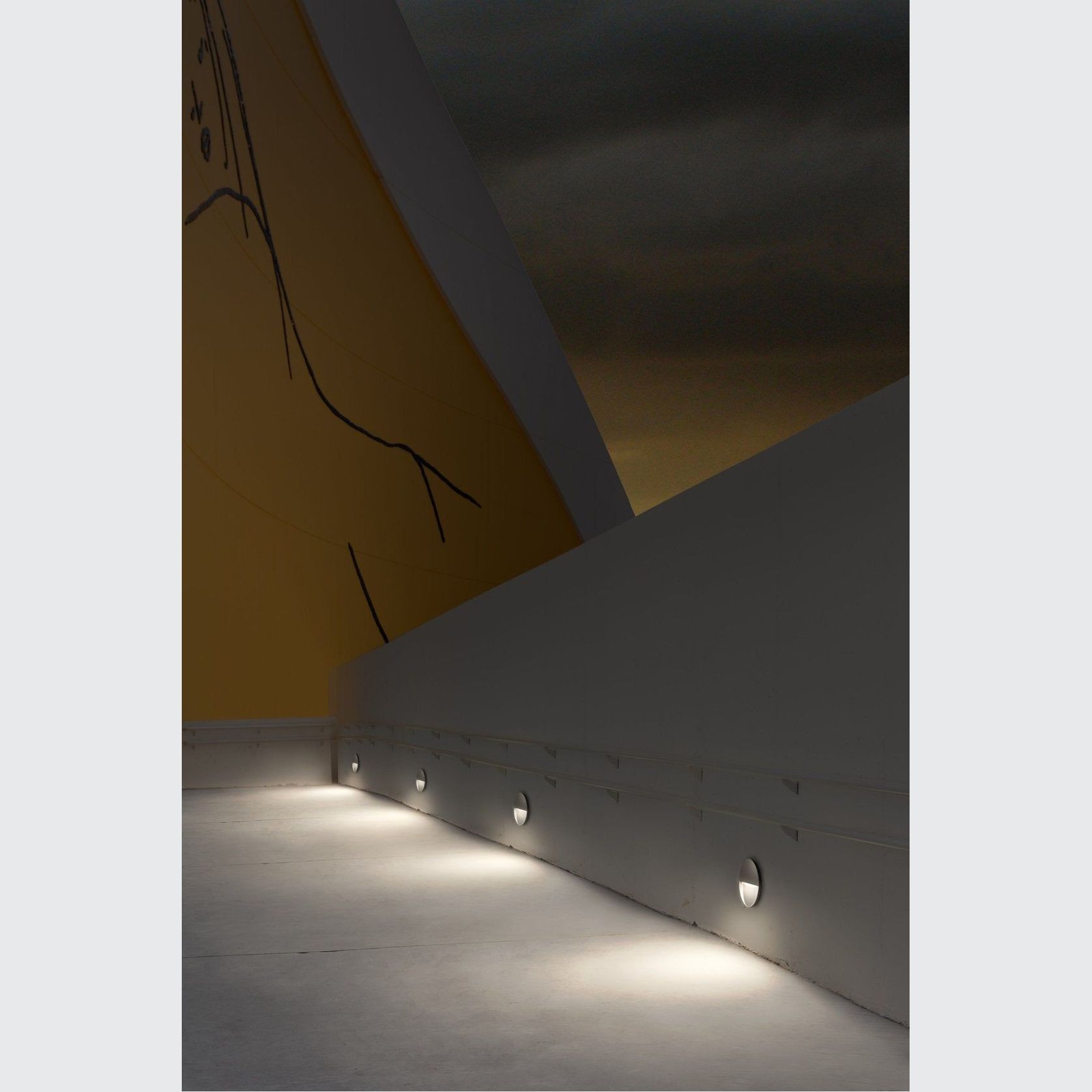 Walky Round by iGuzzini | ECC gallery detail image