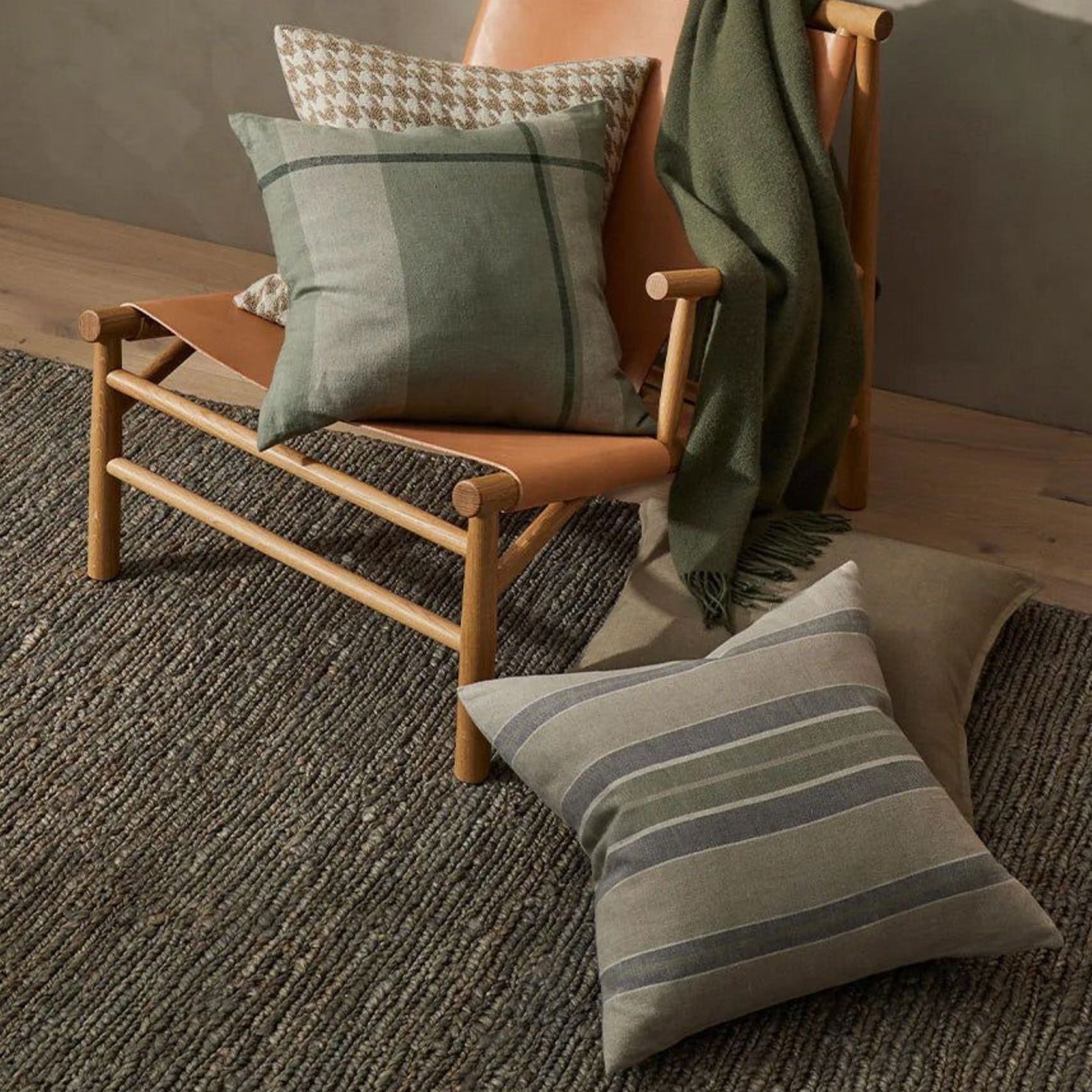 Weave Home Giovanni Cushion - Oatmeal | Bouclé Houndstooth gallery detail image