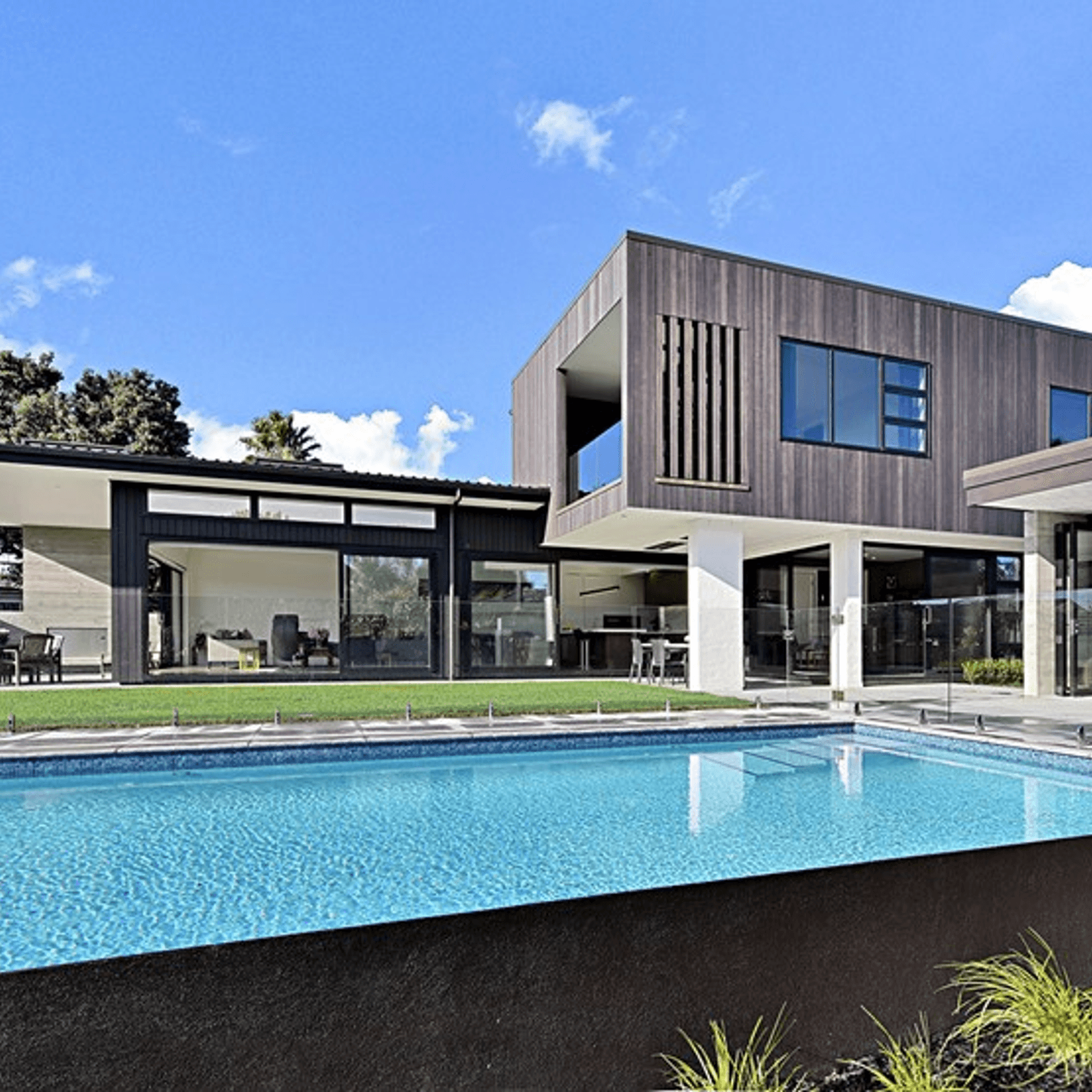 ITI CertClad Weatherboards - WR Cedar gallery detail image