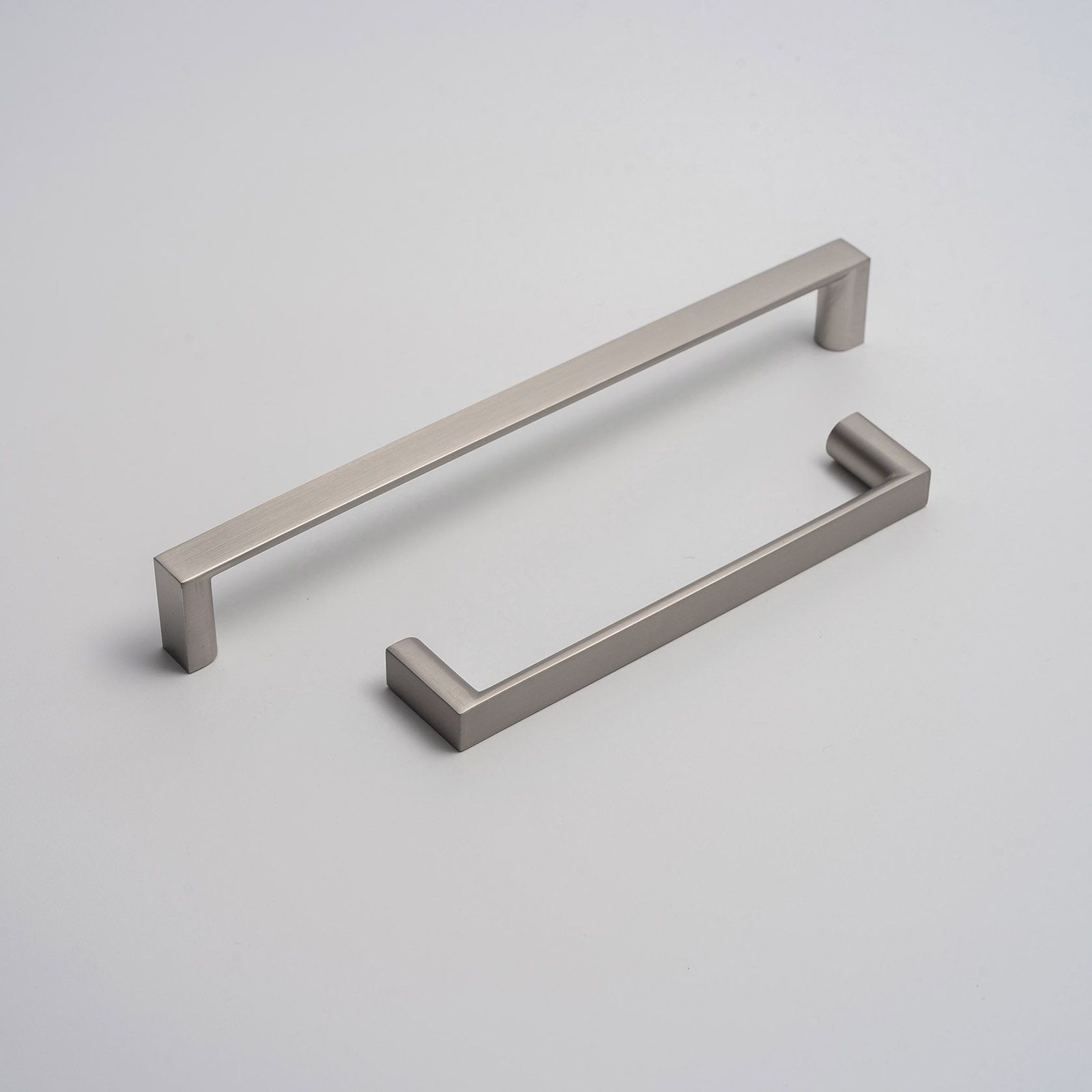 Kitchen handles Anna Bay Matt black /Brushed brass/Brushed nickel/white gallery detail image