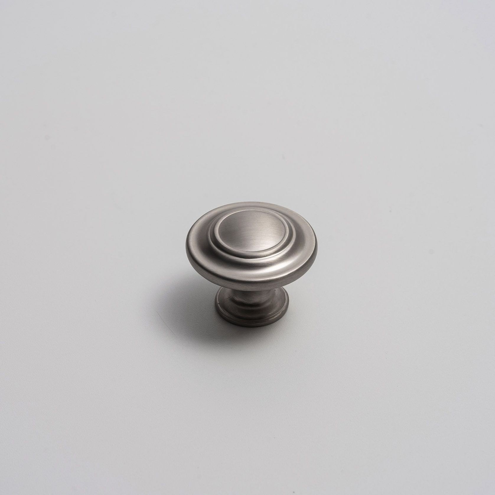 KT&CO Kitchen hampton knobs Tweed Heads Matt black / brushed brass /Brushed nickel /Chrome gallery detail image
