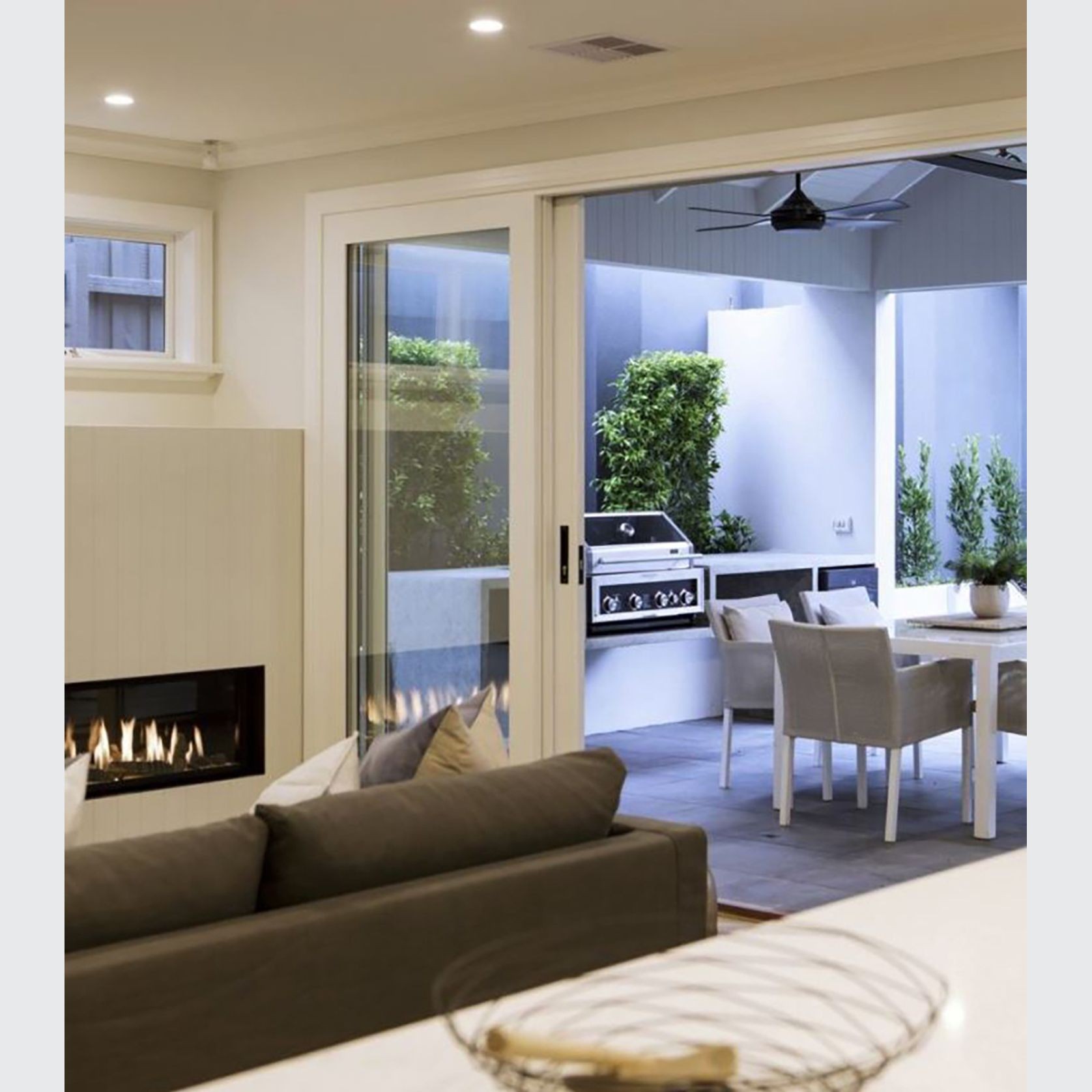 Zanda Verve Sliding Door Lock Kit gallery detail image