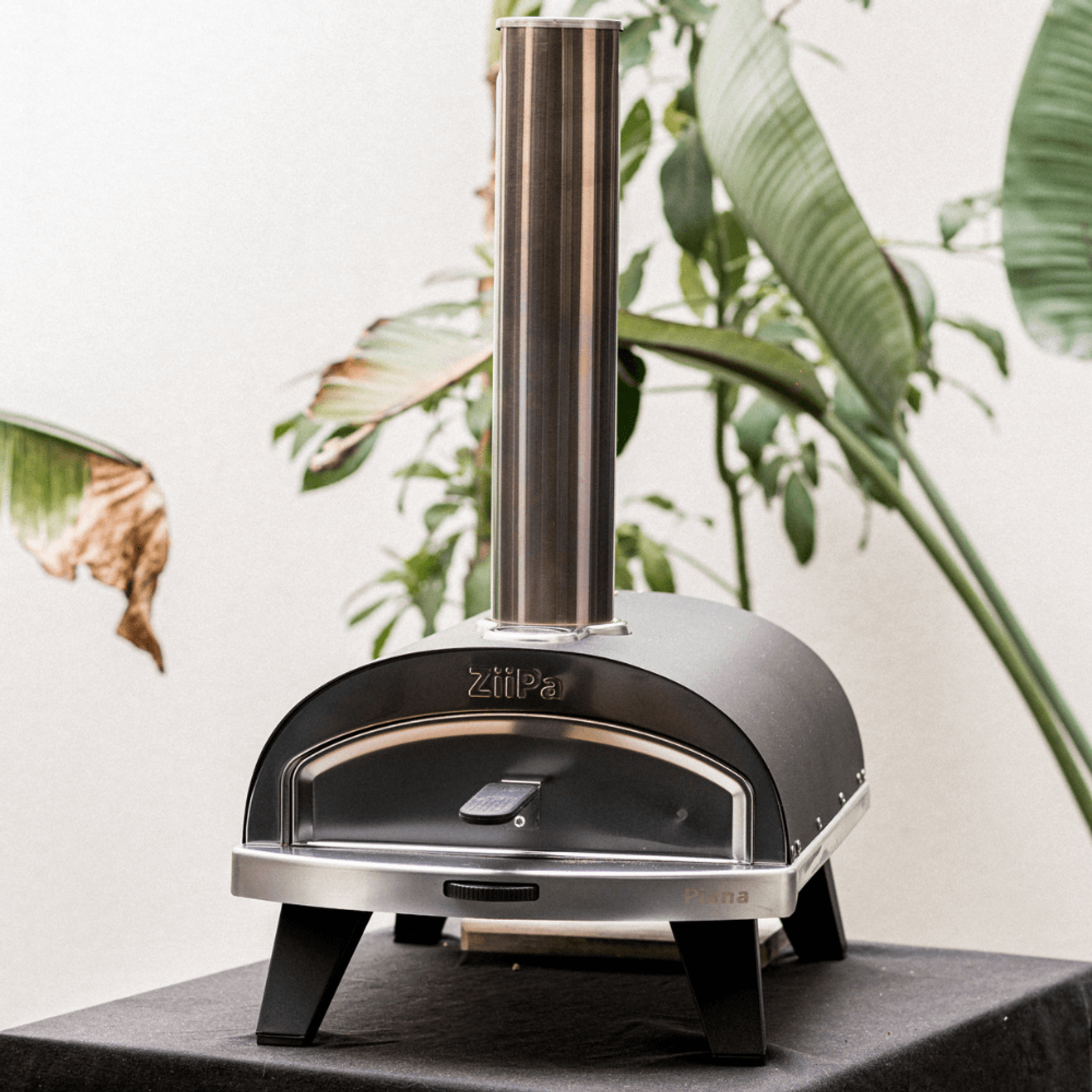 ZiiPa Piana Wood Pellet Pizza Oven with Rotating Stone – Charcoal/Charbon gallery detail image