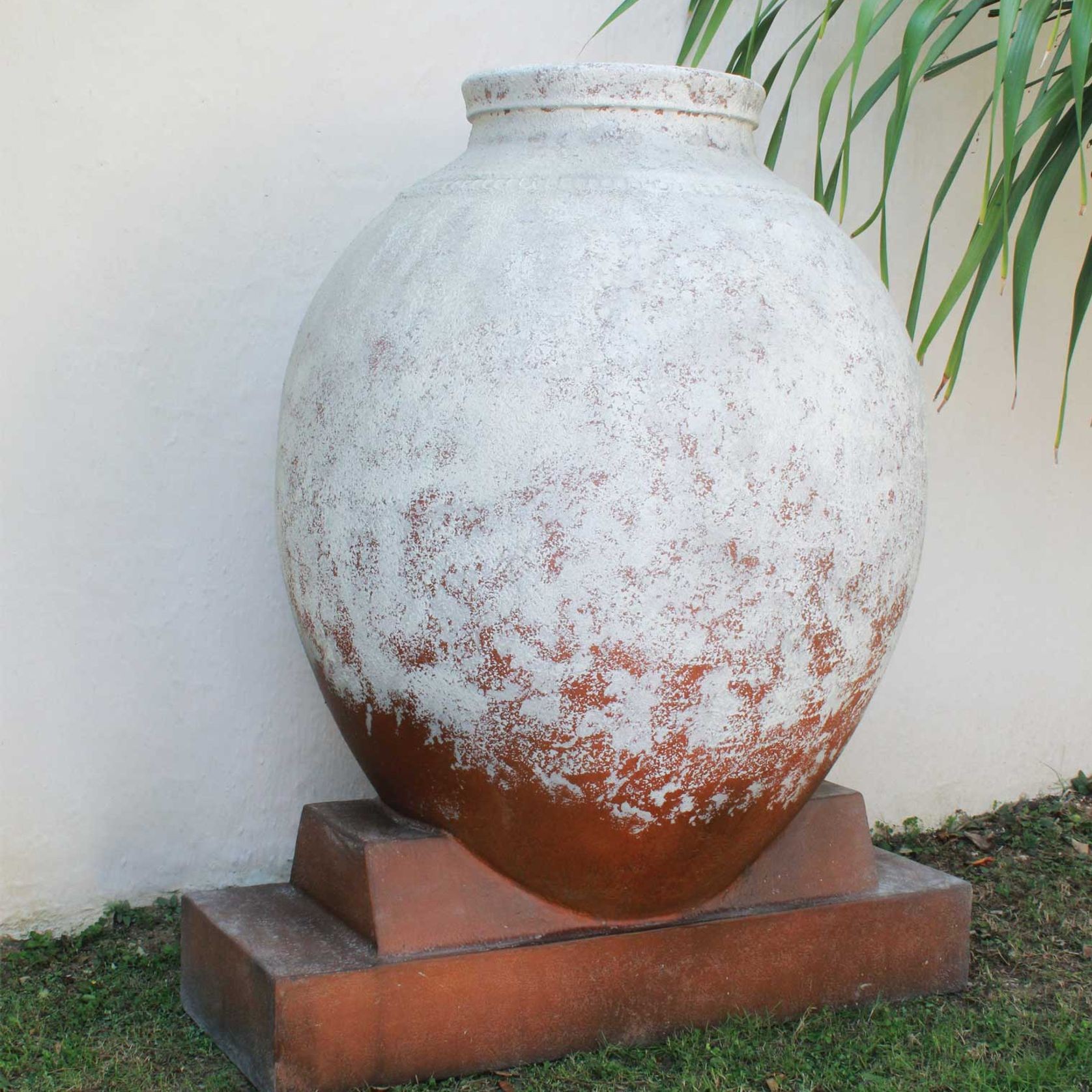 Quintex Oil Jar in Ithaca gallery detail image