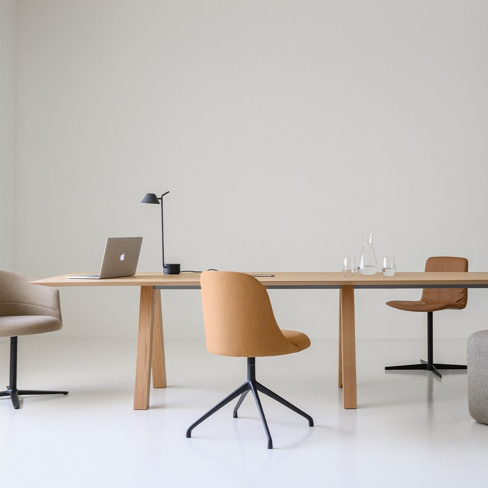 Aleta Chair - Flat Swivel gallery detail image