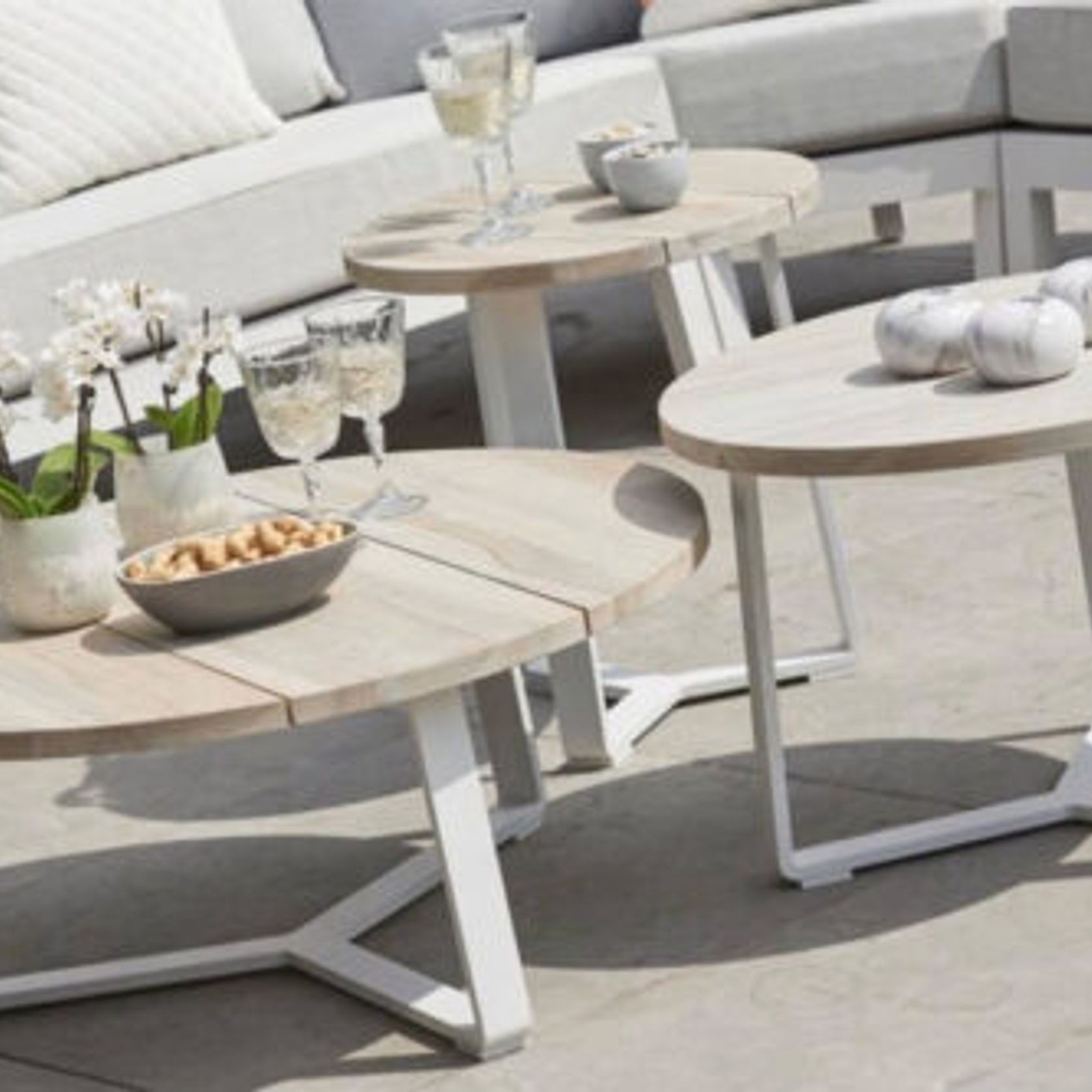 Amazone Coffee Table Set White gallery detail image