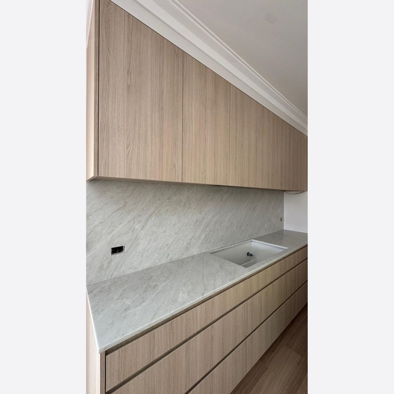 Ambra | Quantum Zero | Luxury gallery detail image