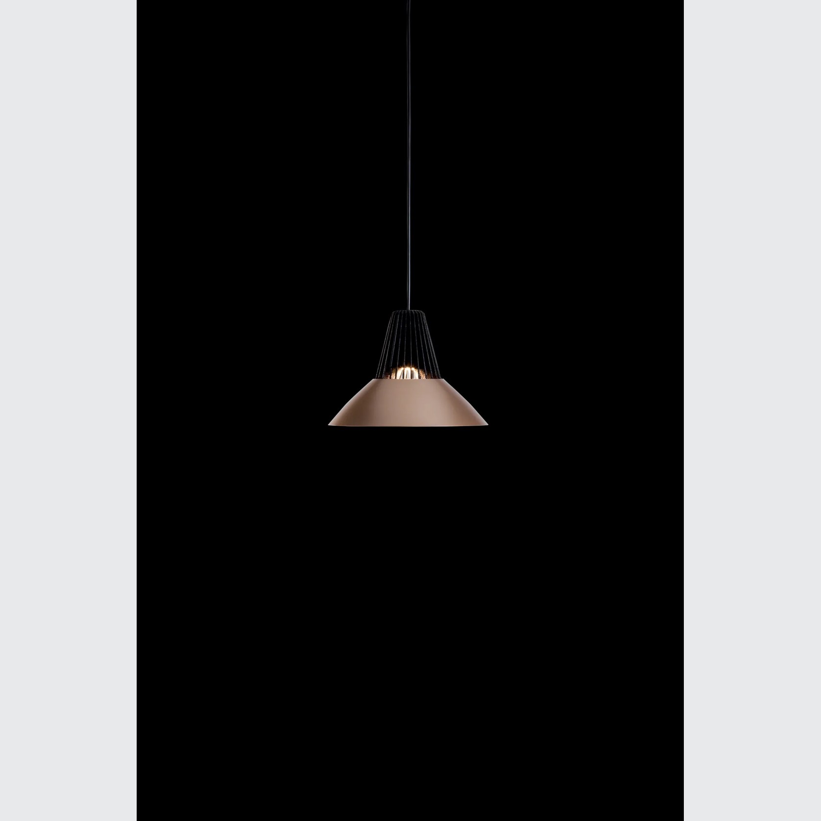 Le Gine Pendant gallery detail image