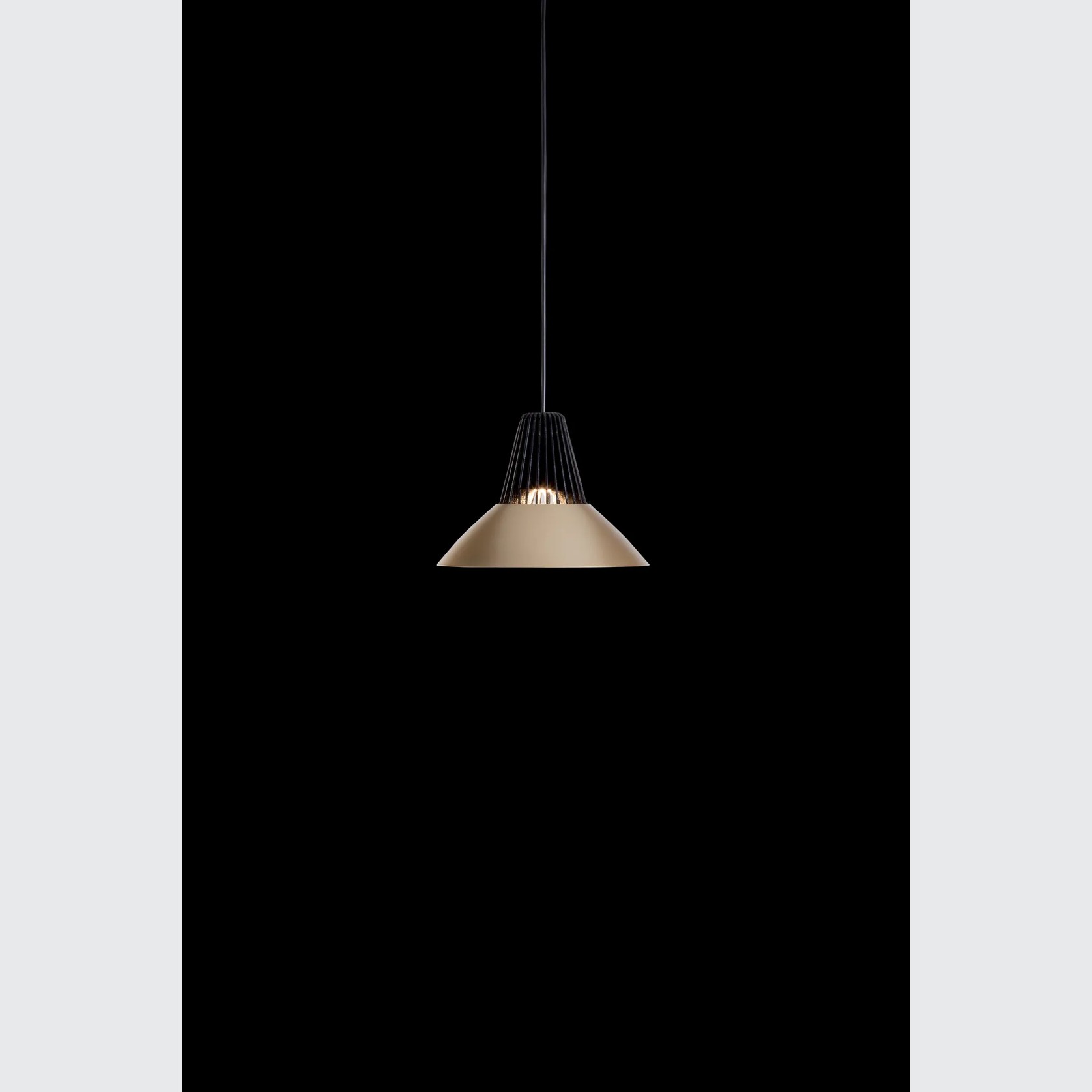 Le Gine Pendant gallery detail image