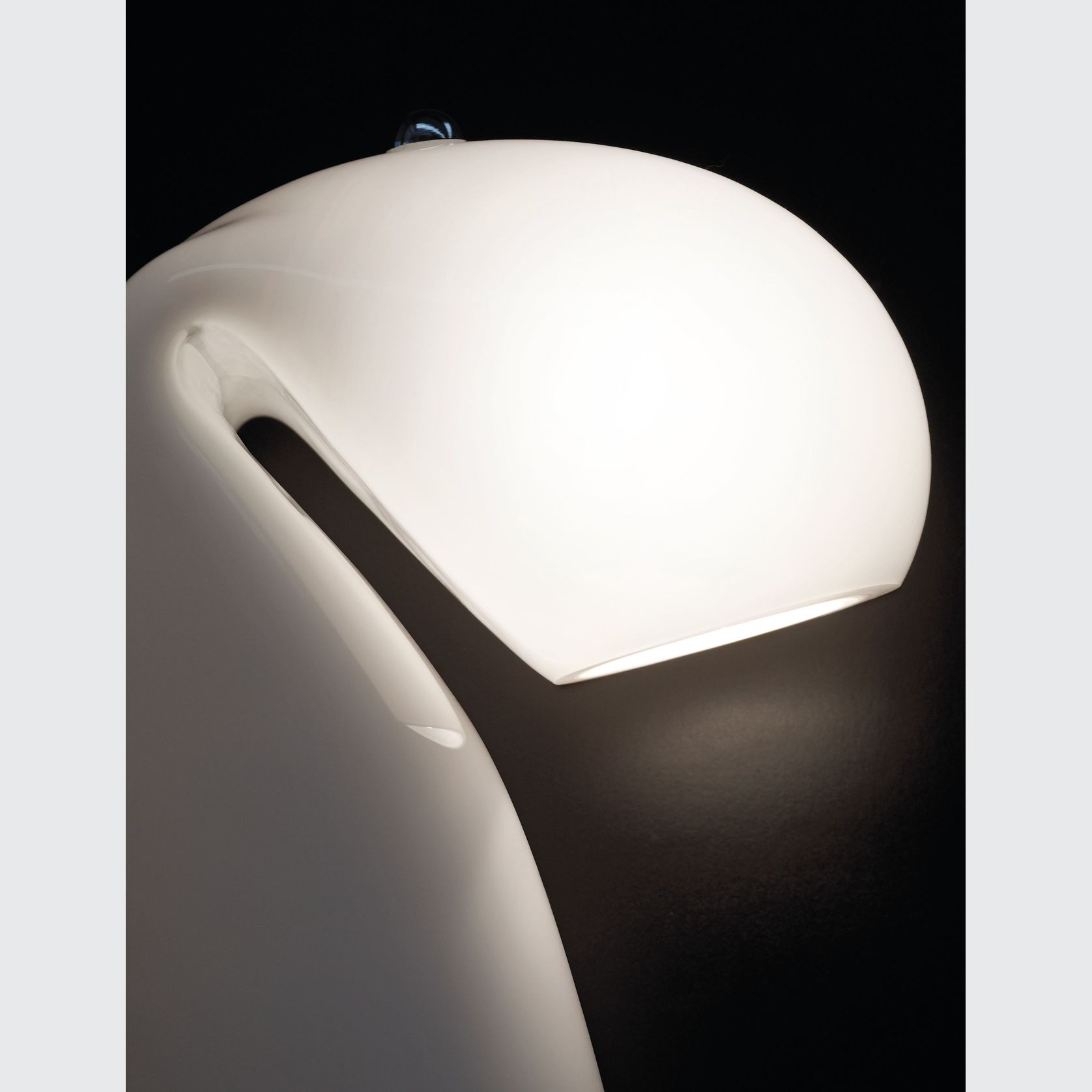 Bissona Table Lamp gallery detail image