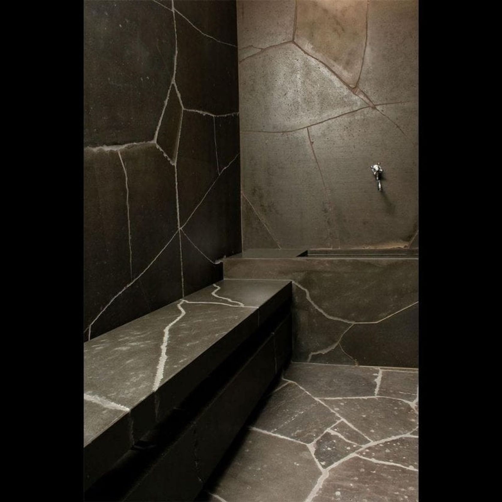 Premium Bluestone Crazy Paving gallery detail image