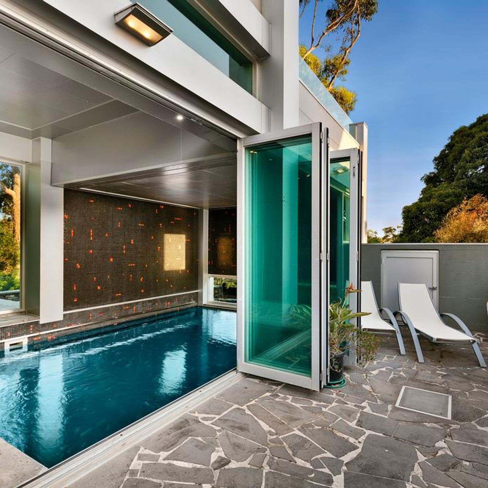 Premium Bluestone Crazy Paving gallery detail image