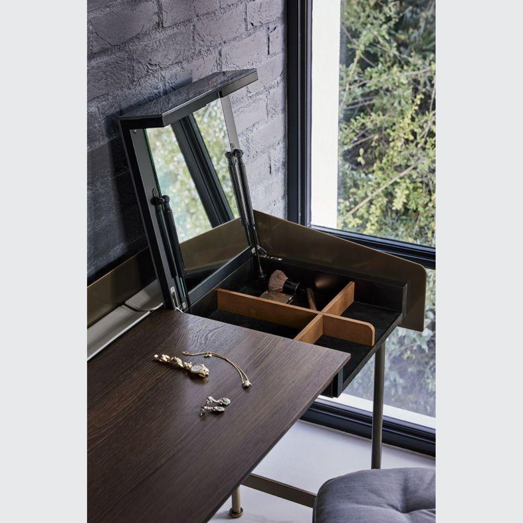 Secret Dressing Table gallery detail image