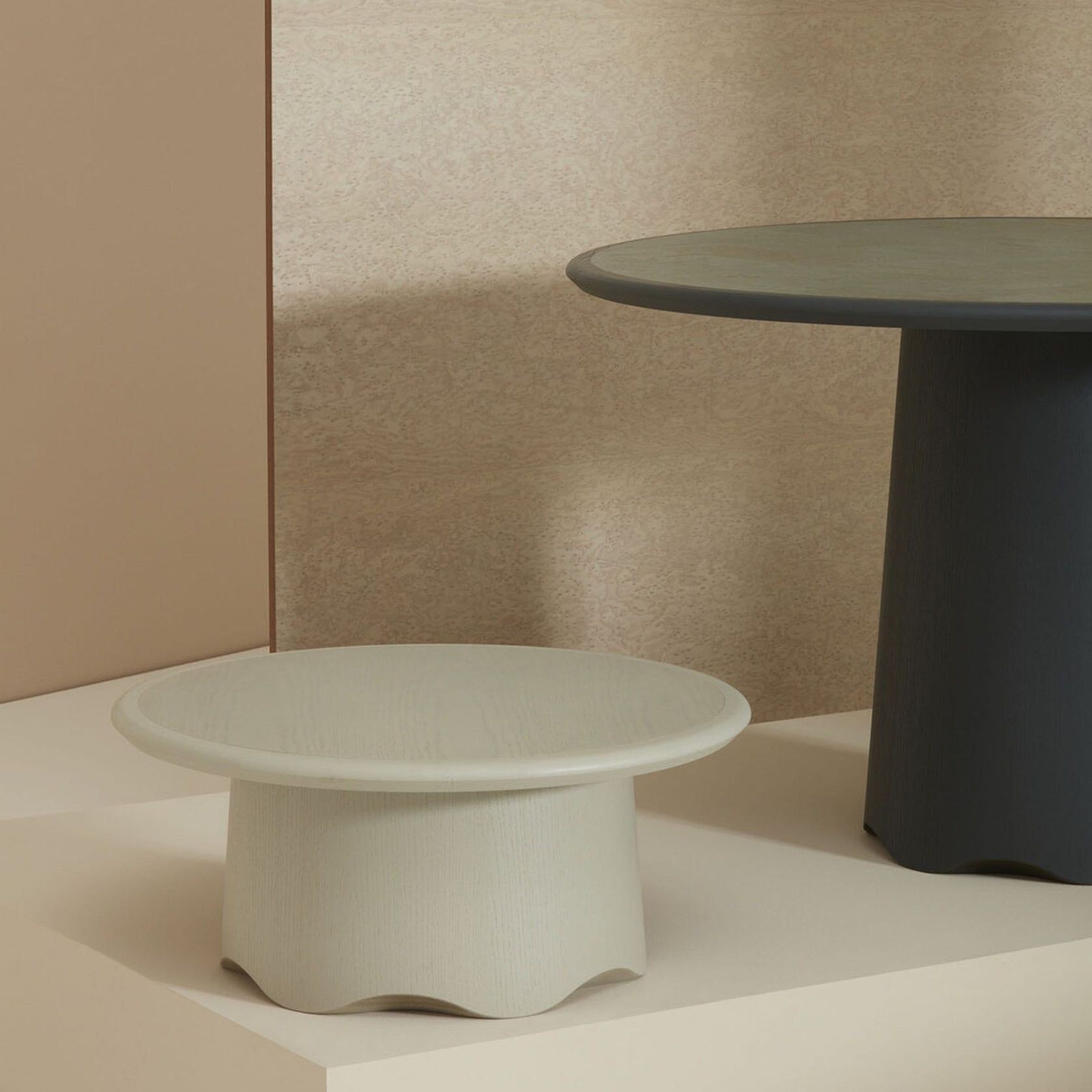 Corolla Table gallery detail image