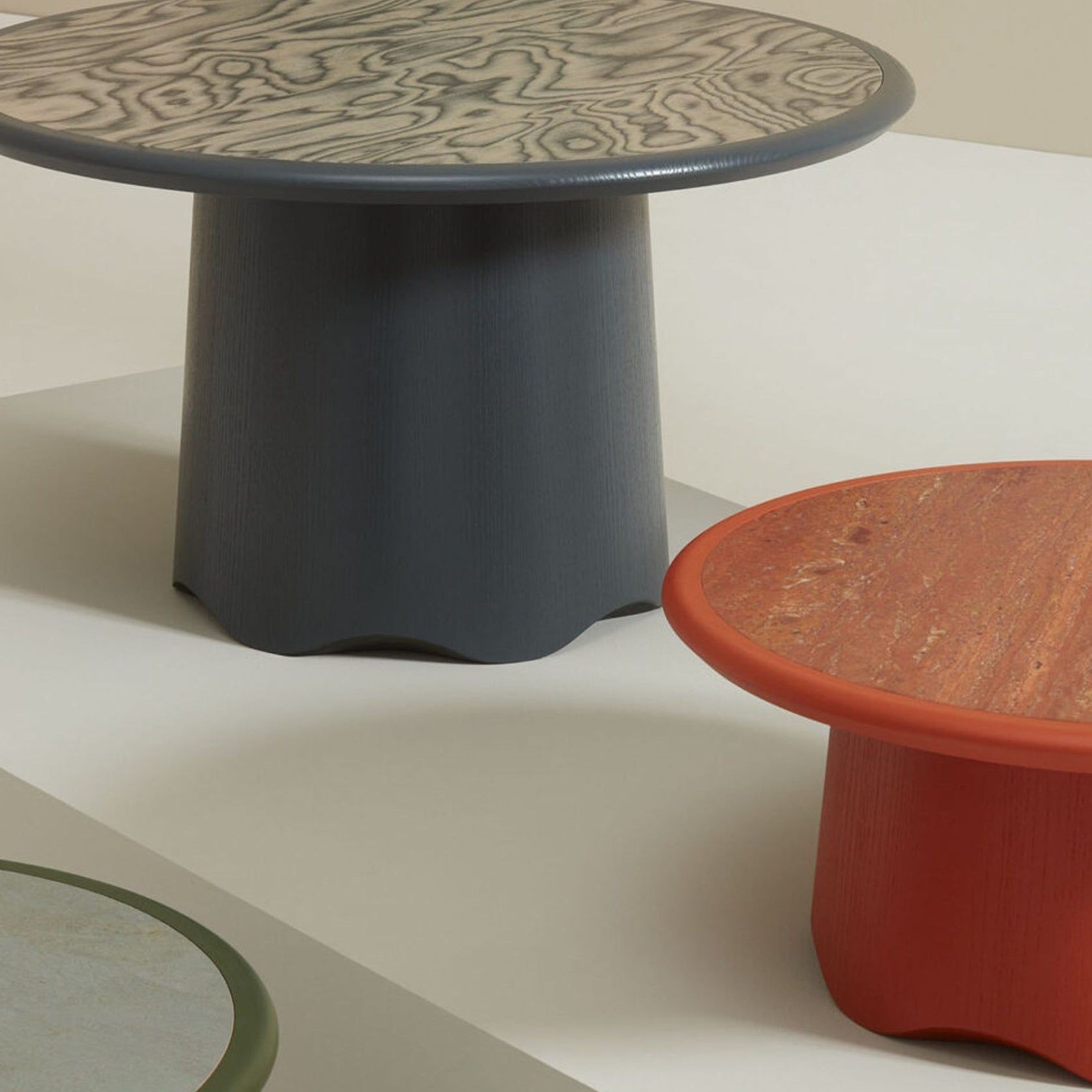 Corolla Table gallery detail image