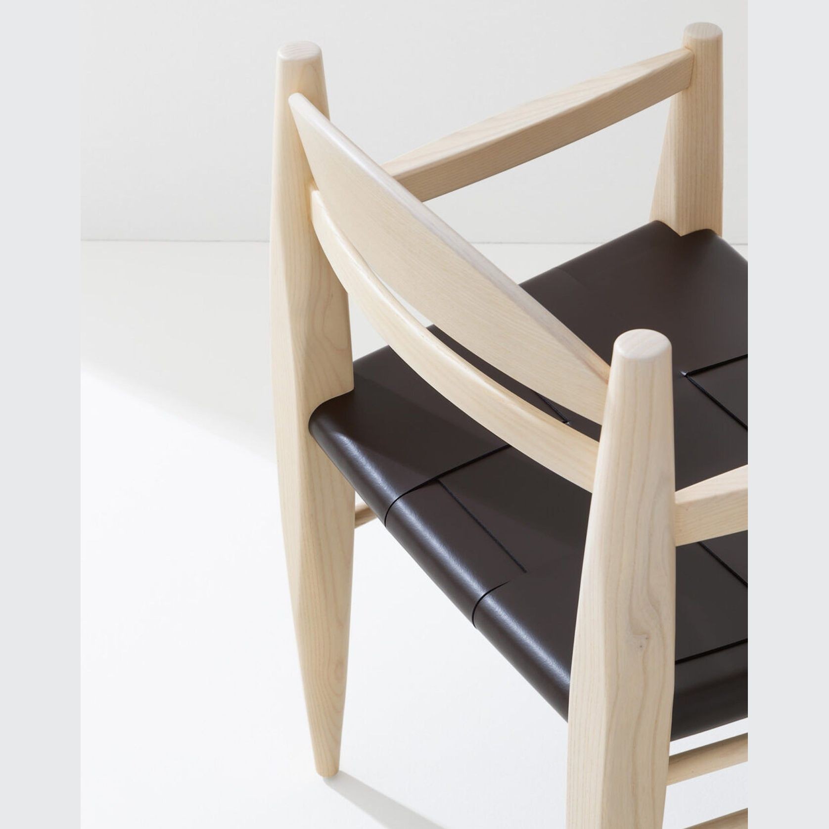 Vincent V.G. Armchair gallery detail image