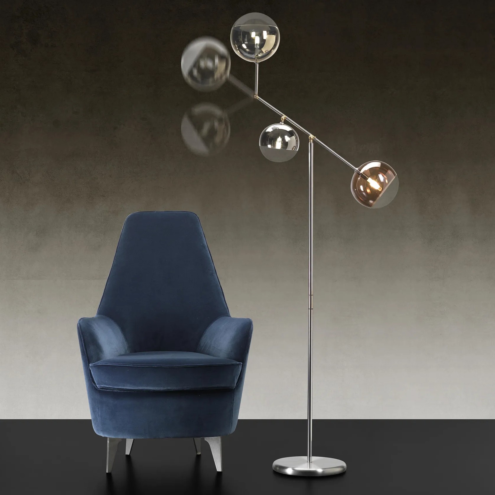 Bulles XL Floor Lamp gallery detail image