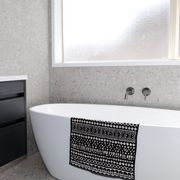 Code Cervo Acrylic Freestanding Bath 1600 gallery detail image