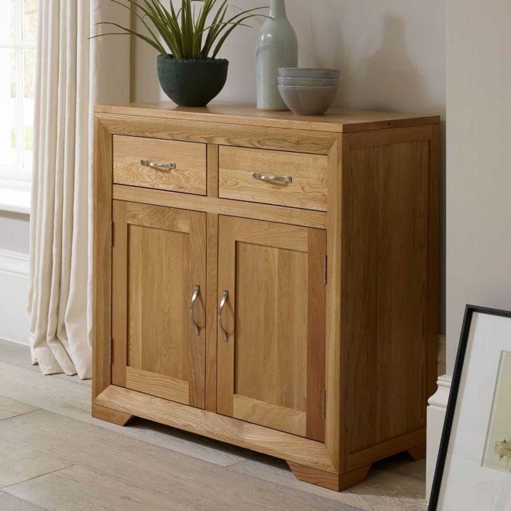 Chamfer Solid Oak Small Sideboard gallery detail image