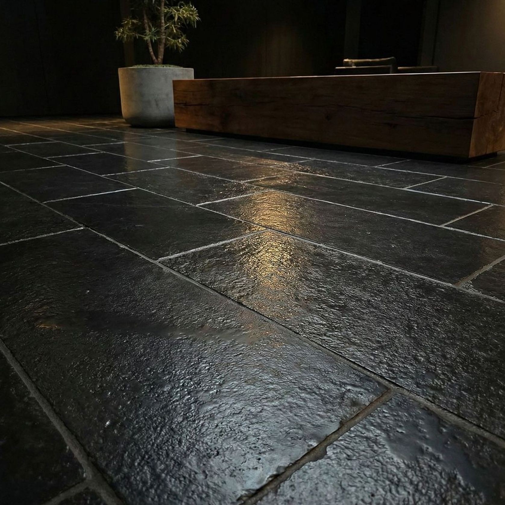 Chateaux Noir Limestone Collection | Stone gallery detail image