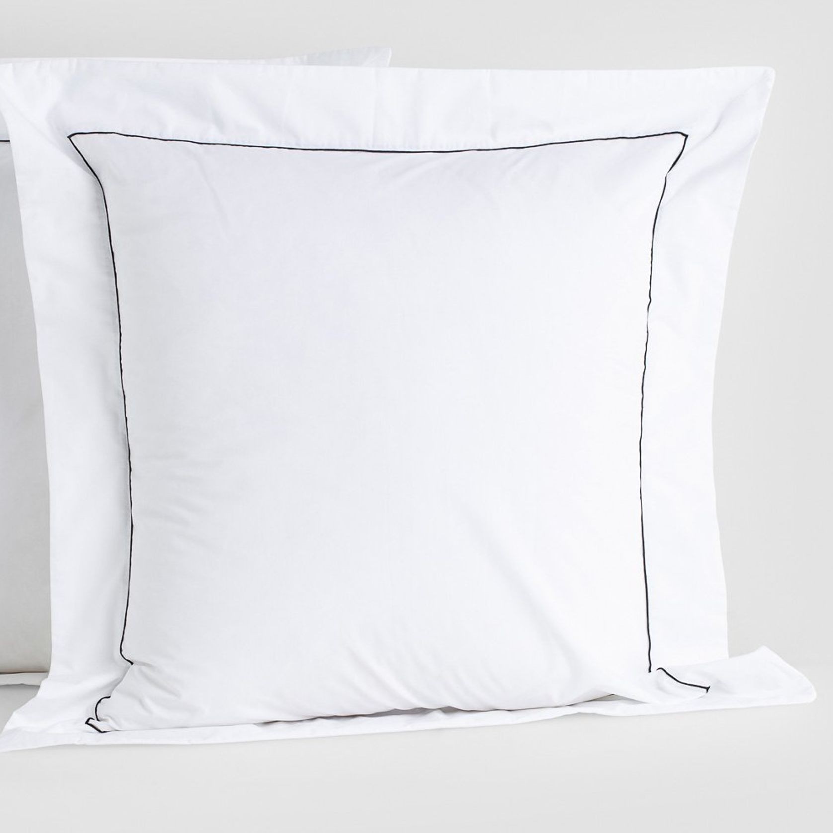 Cotton Percale Pillow Cases with Piping gallery detail image