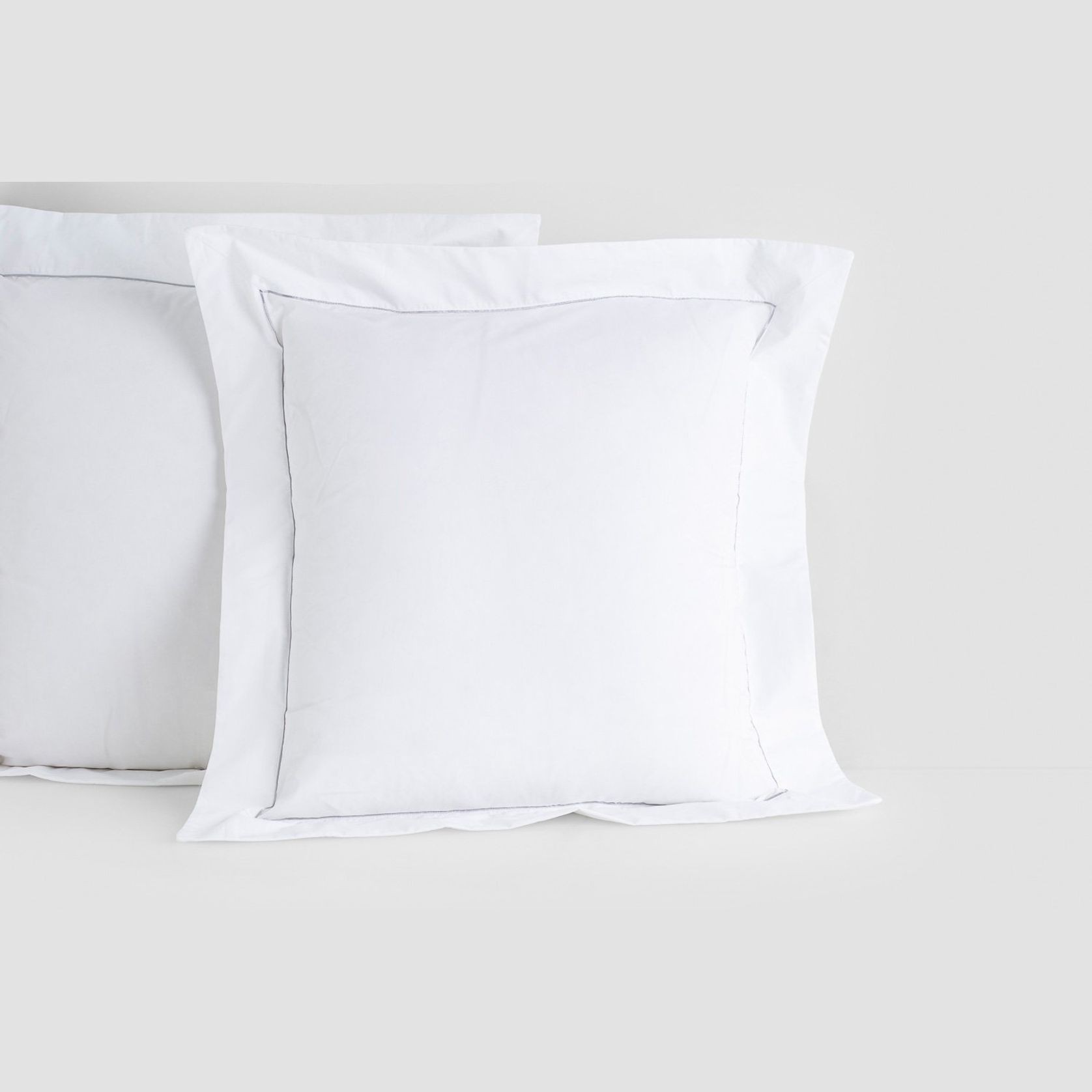Cotton Percale Pillow Cases with Piping gallery detail image