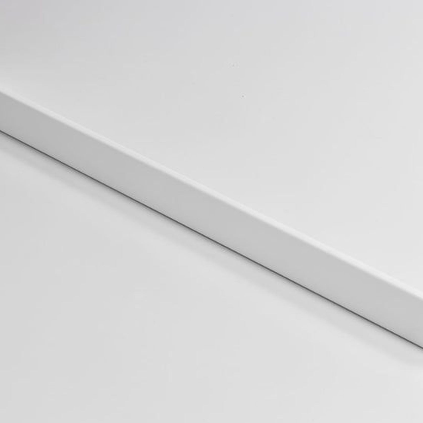 La Spezia 600mm Single Towel Rail in Matte White gallery detail image