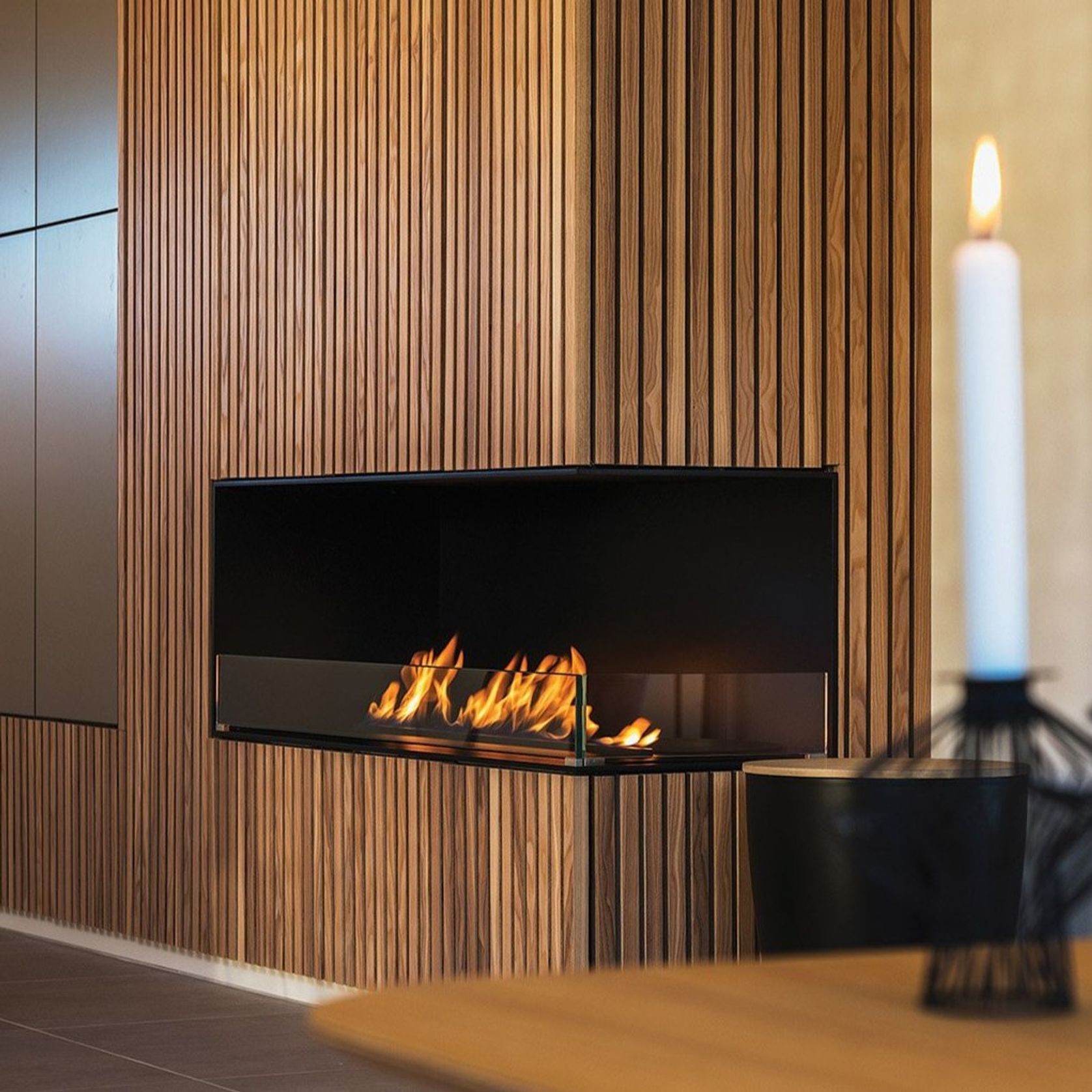 Decoflame Montreal Right Corner BEV Net Zero Fireplace gallery detail image