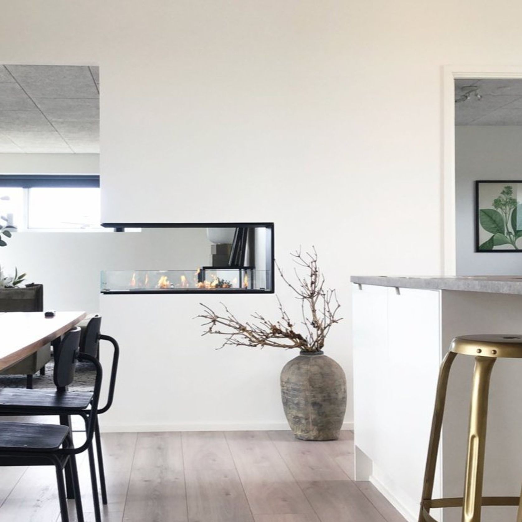 Decoflame Montreal Room Divider Net Zero Fireplace gallery detail image