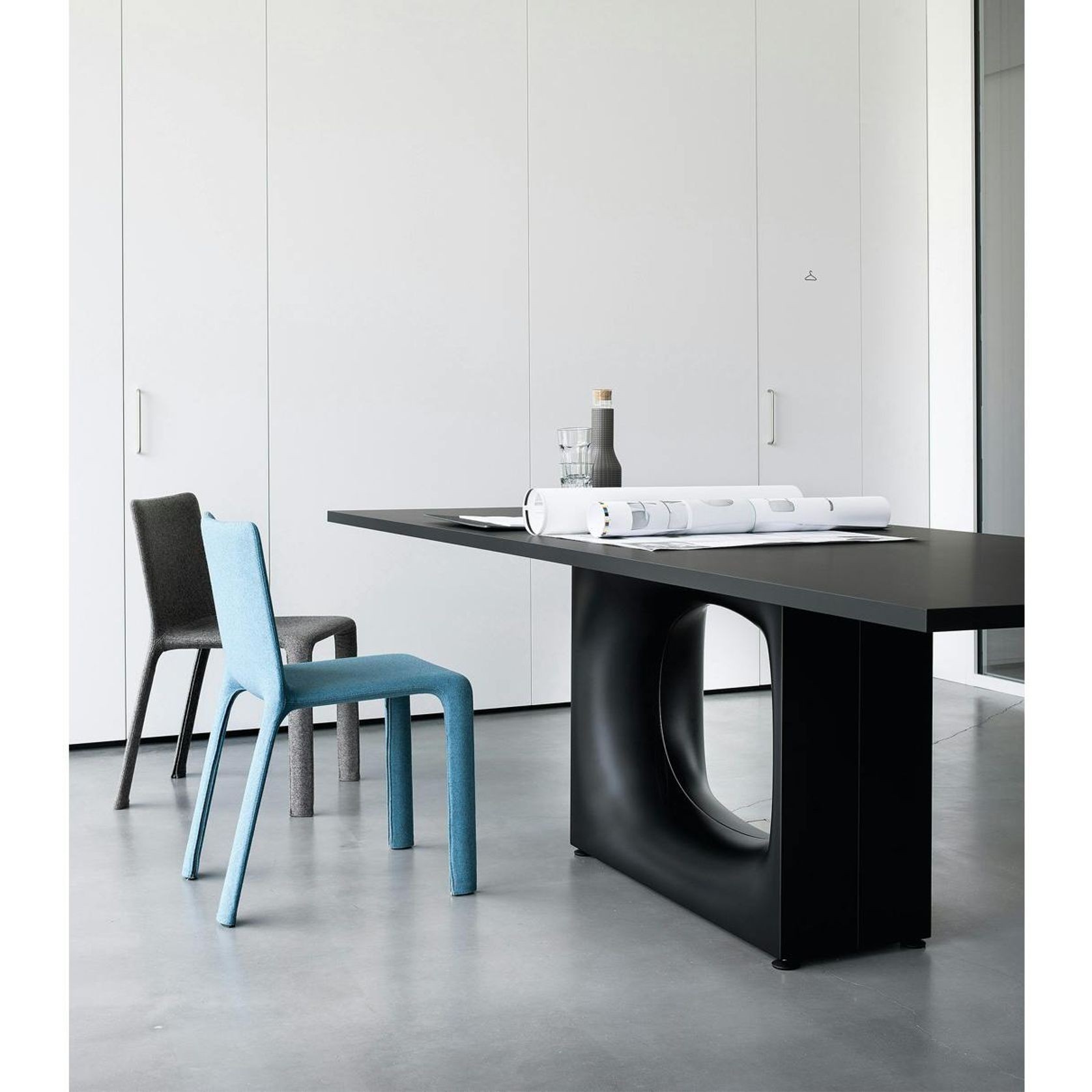 Holo Dining Table gallery detail image