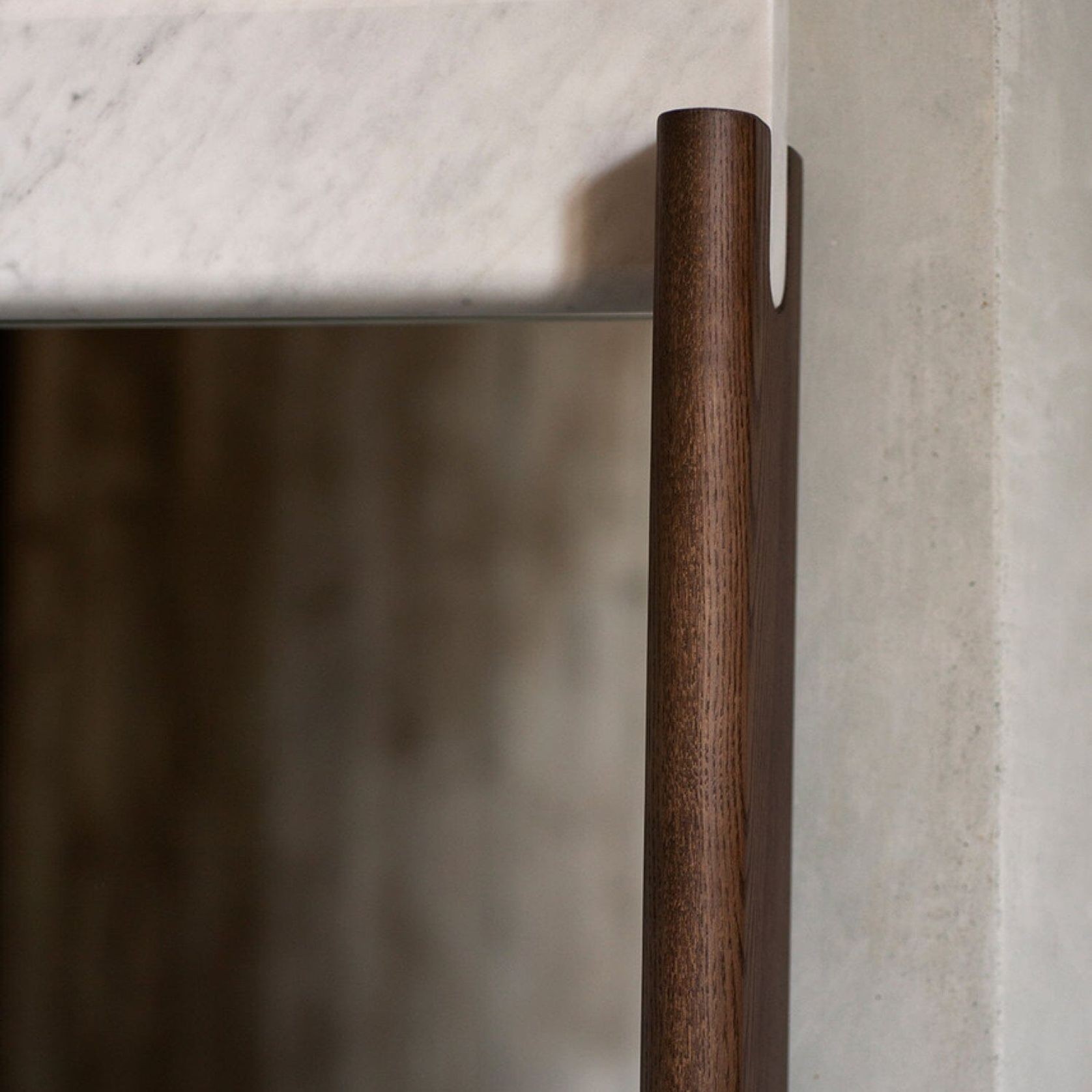 E Claire Mirror gallery detail image