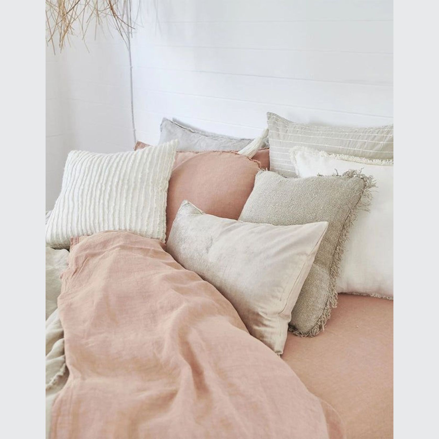 Dolce Cushion Natural/White 50x50 gallery detail image