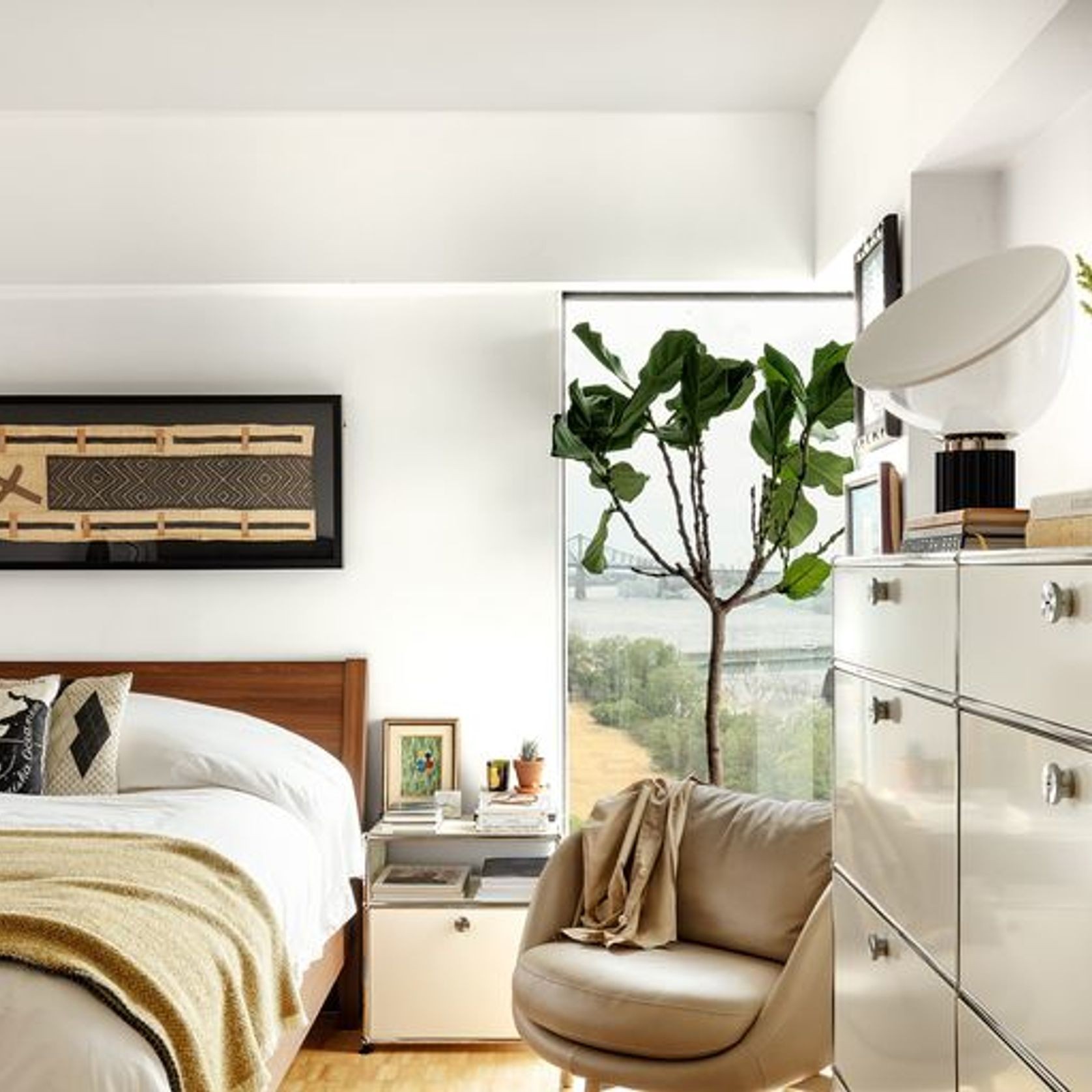 Haller Bedside gallery detail image