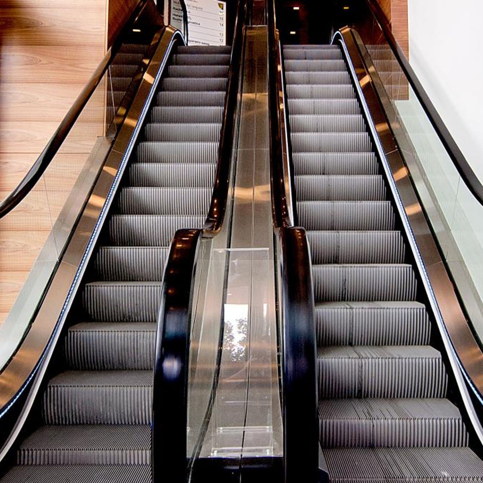 KLEEMANN Escalators gallery detail image