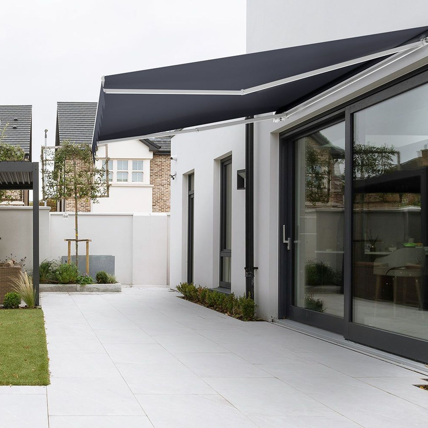 Fuji Manual Retractable Awning(valance removable) gallery detail image