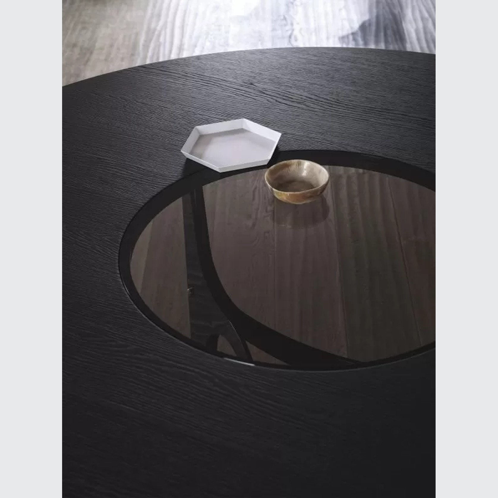 Glamour Table gallery detail image