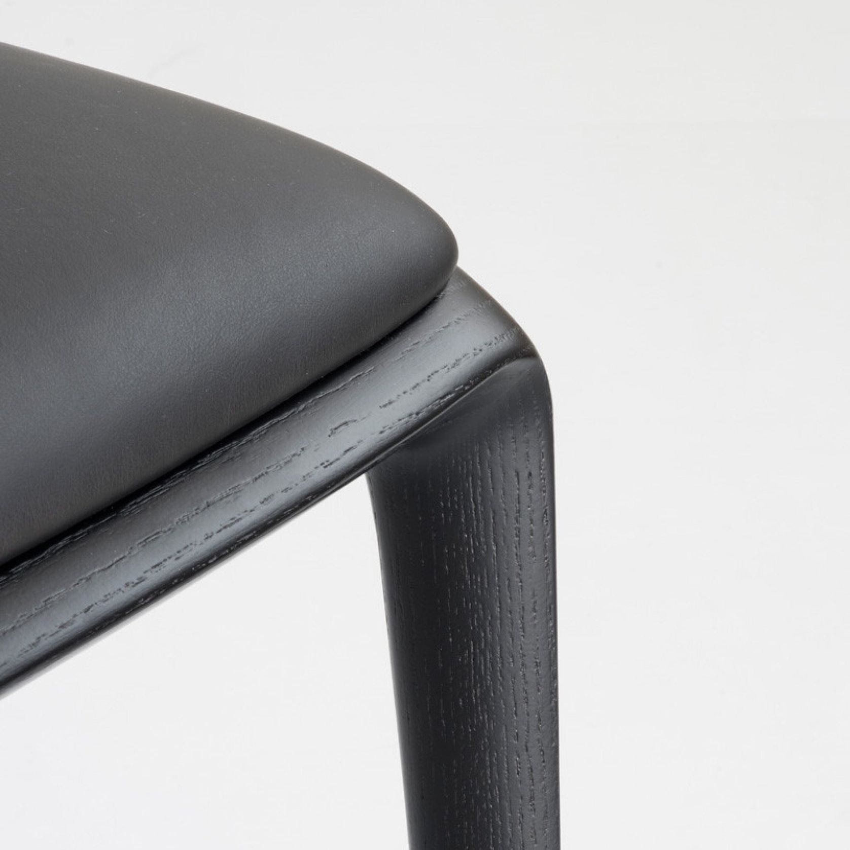 Hiru Barstool gallery detail image