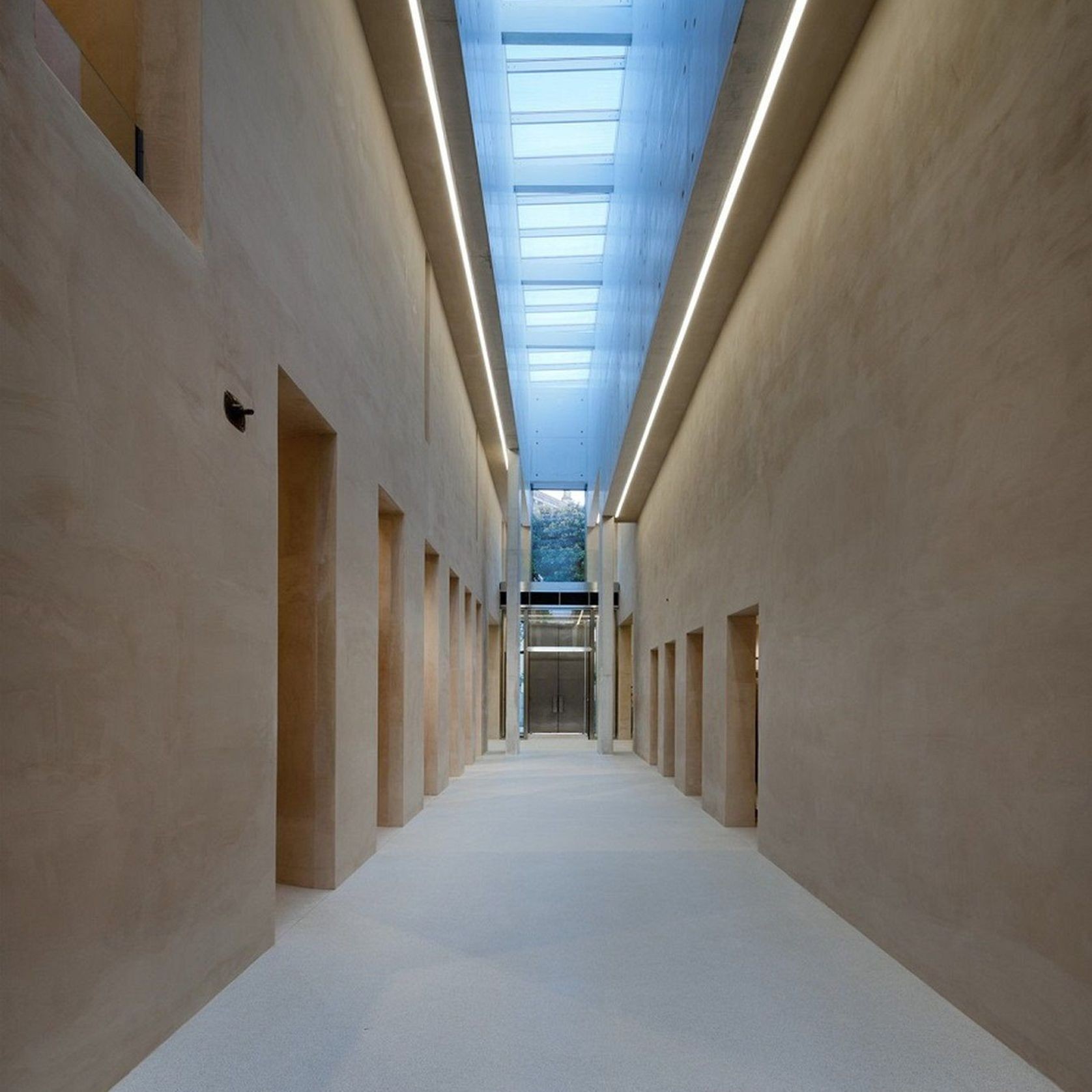 iN60 gallery detail image