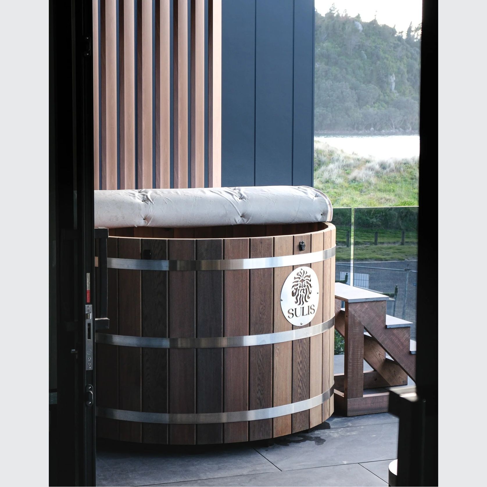 Rakaia River Hot Tub gallery detail image