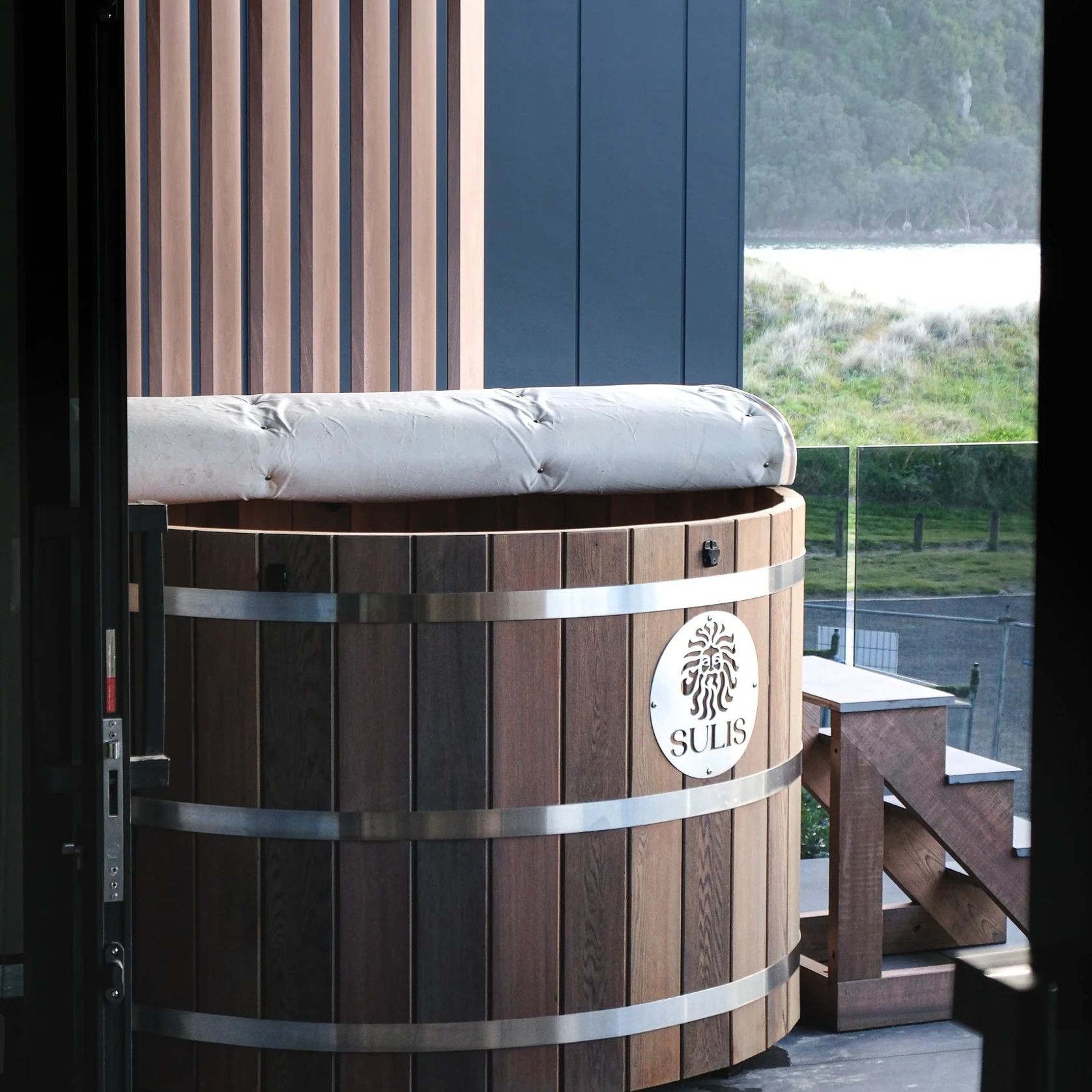 Rakaia River Hot Tub gallery detail image