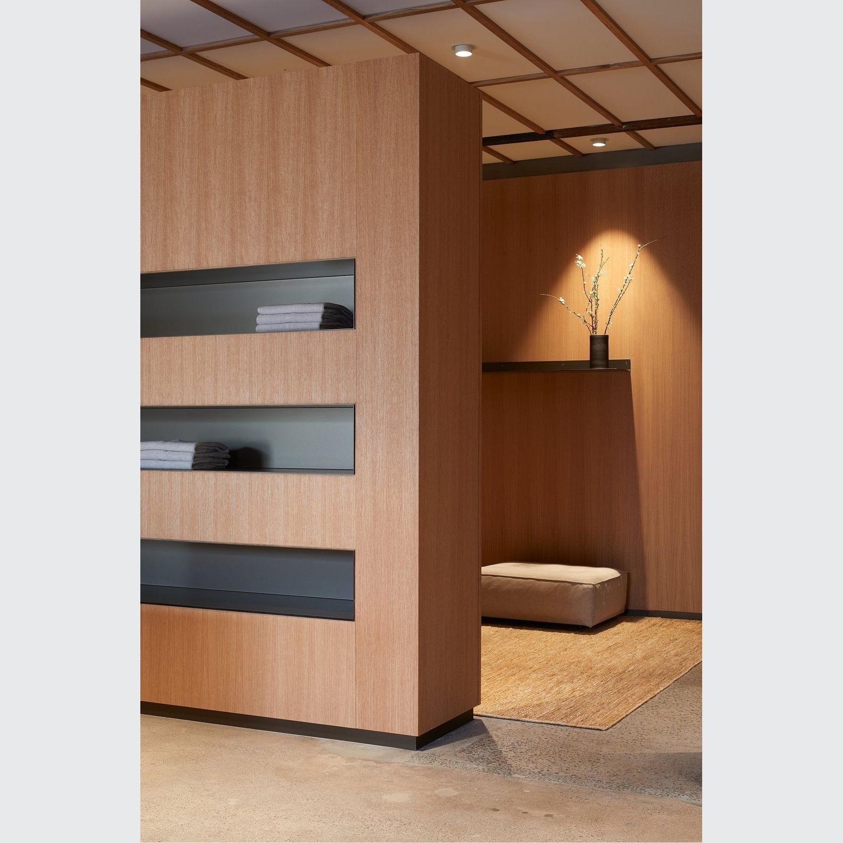 UT Downlight gallery detail image