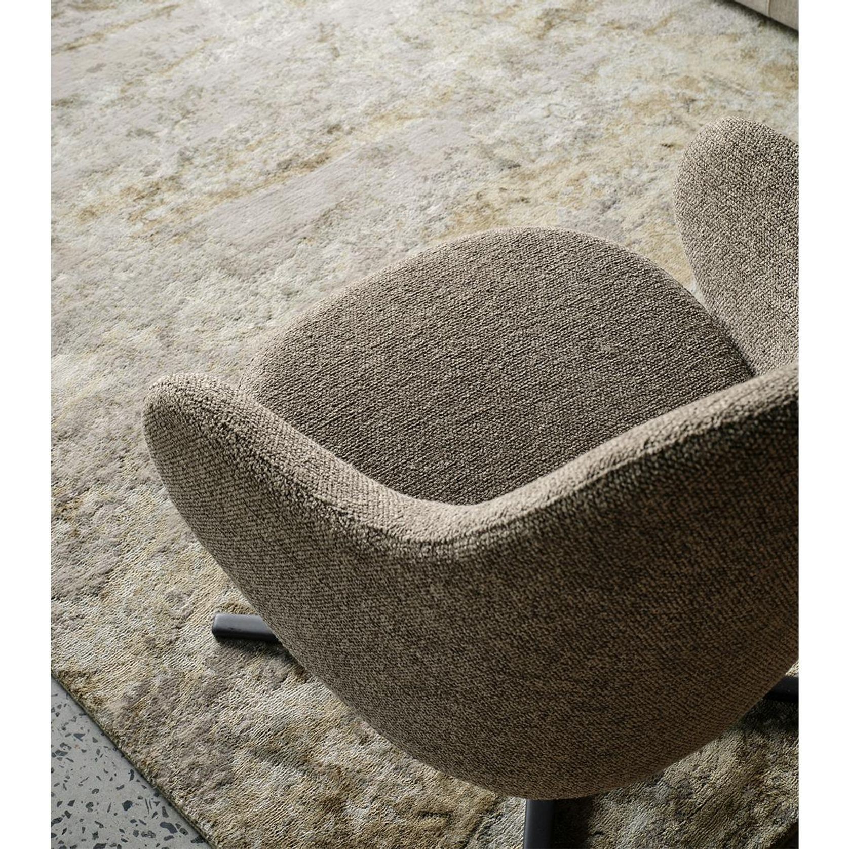 Dua Lounge Chair gallery detail image