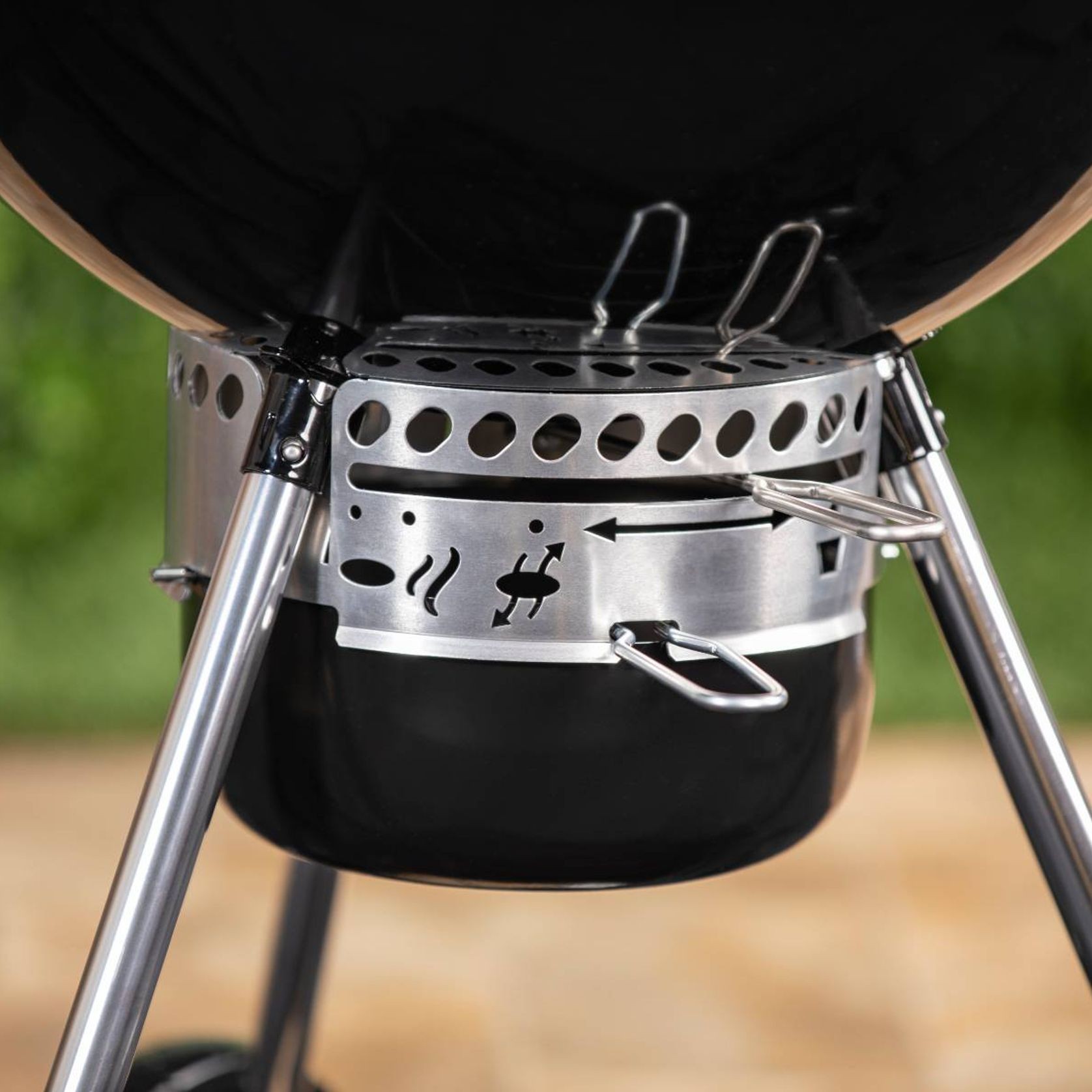 Weber 57cm Master Touch Plus Kettle gallery detail image