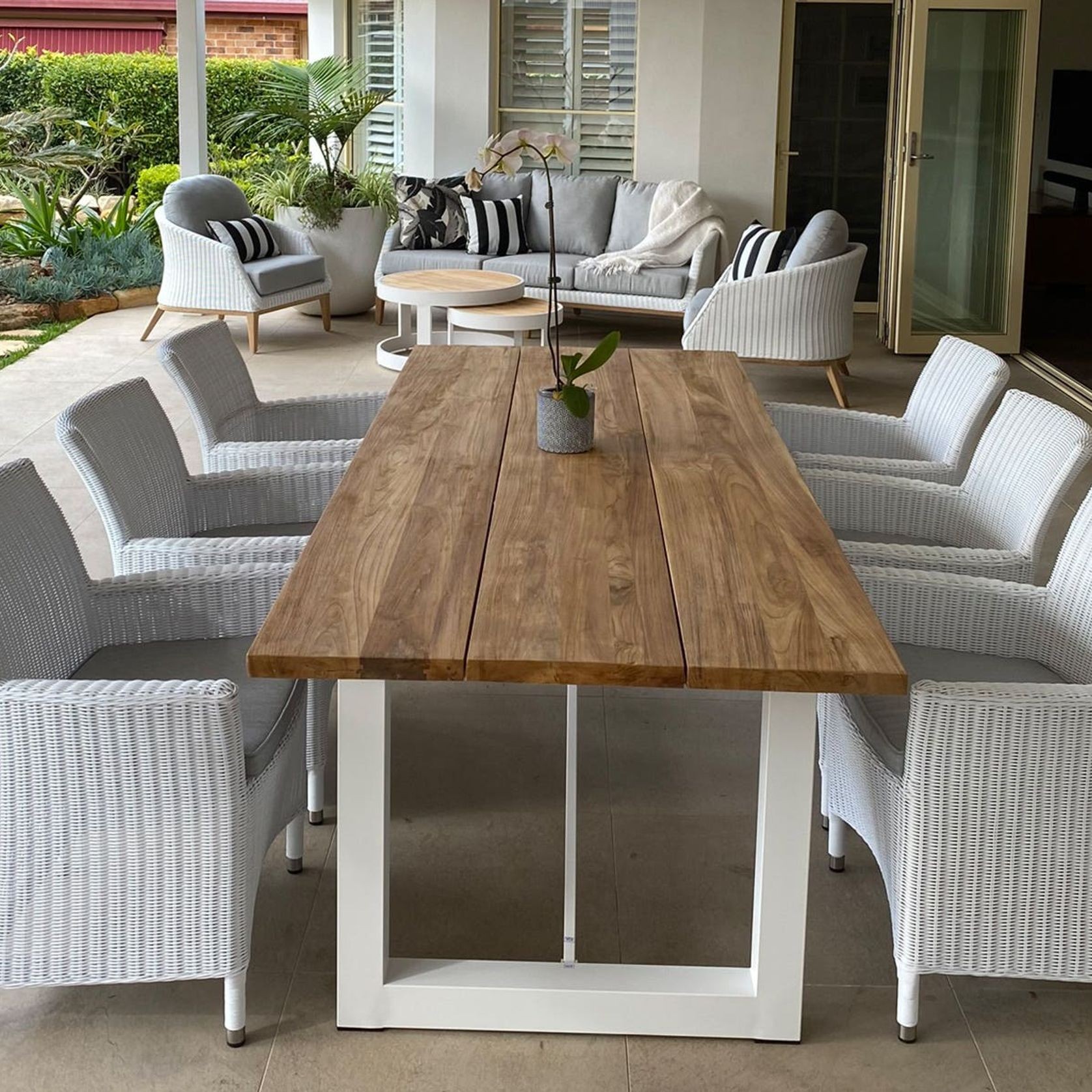 Laguna Table with Mateus Chairs 7pc Outdoor Dining Setting gallery detail image