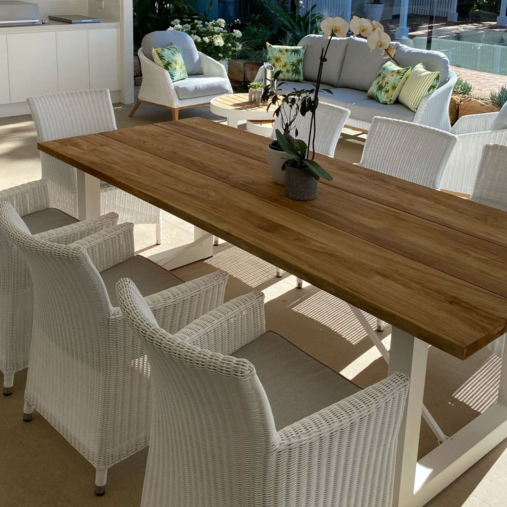 Laguna Table with Mateus Chairs 7pc Outdoor Dining Setting gallery detail image