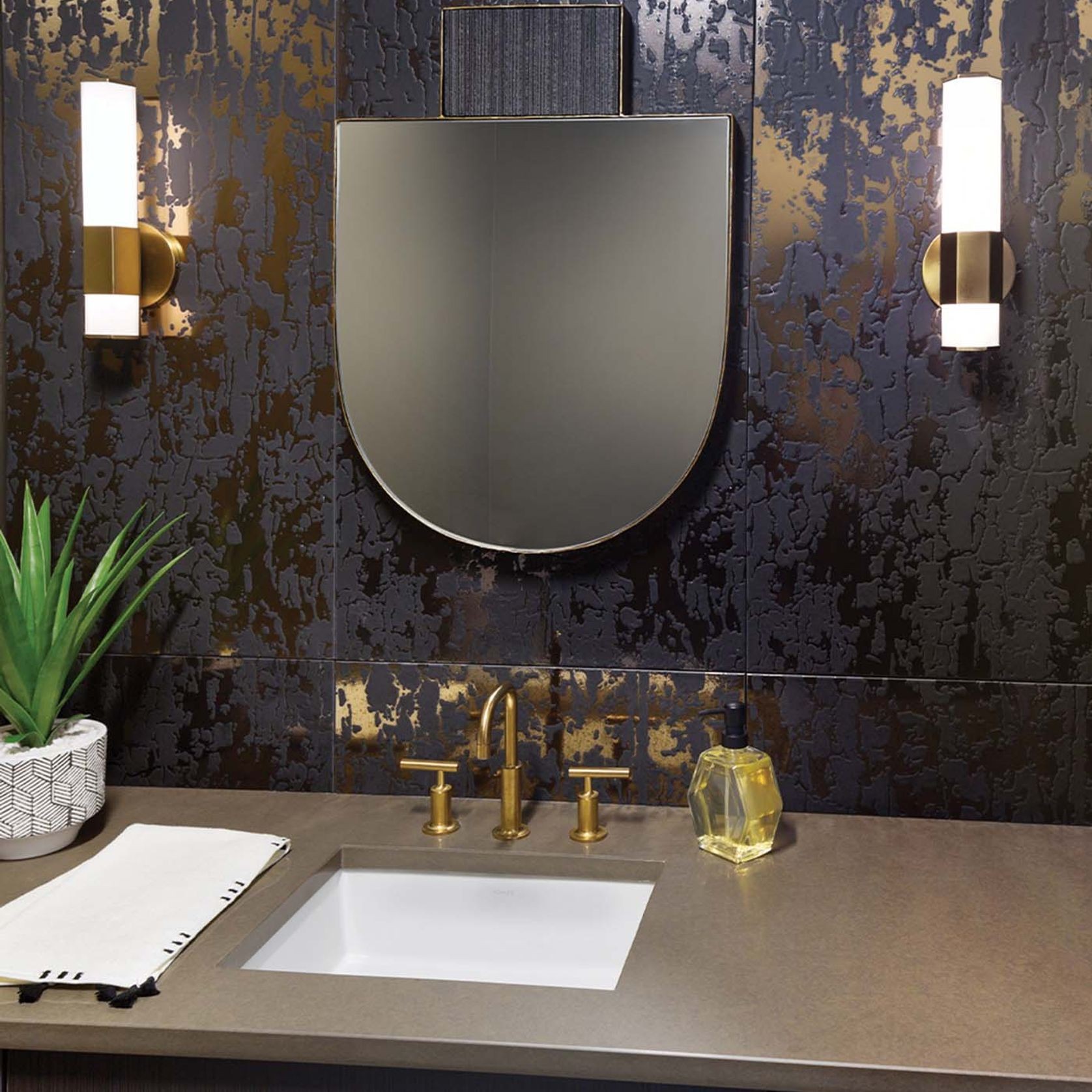 Facet Wall Light gallery detail image