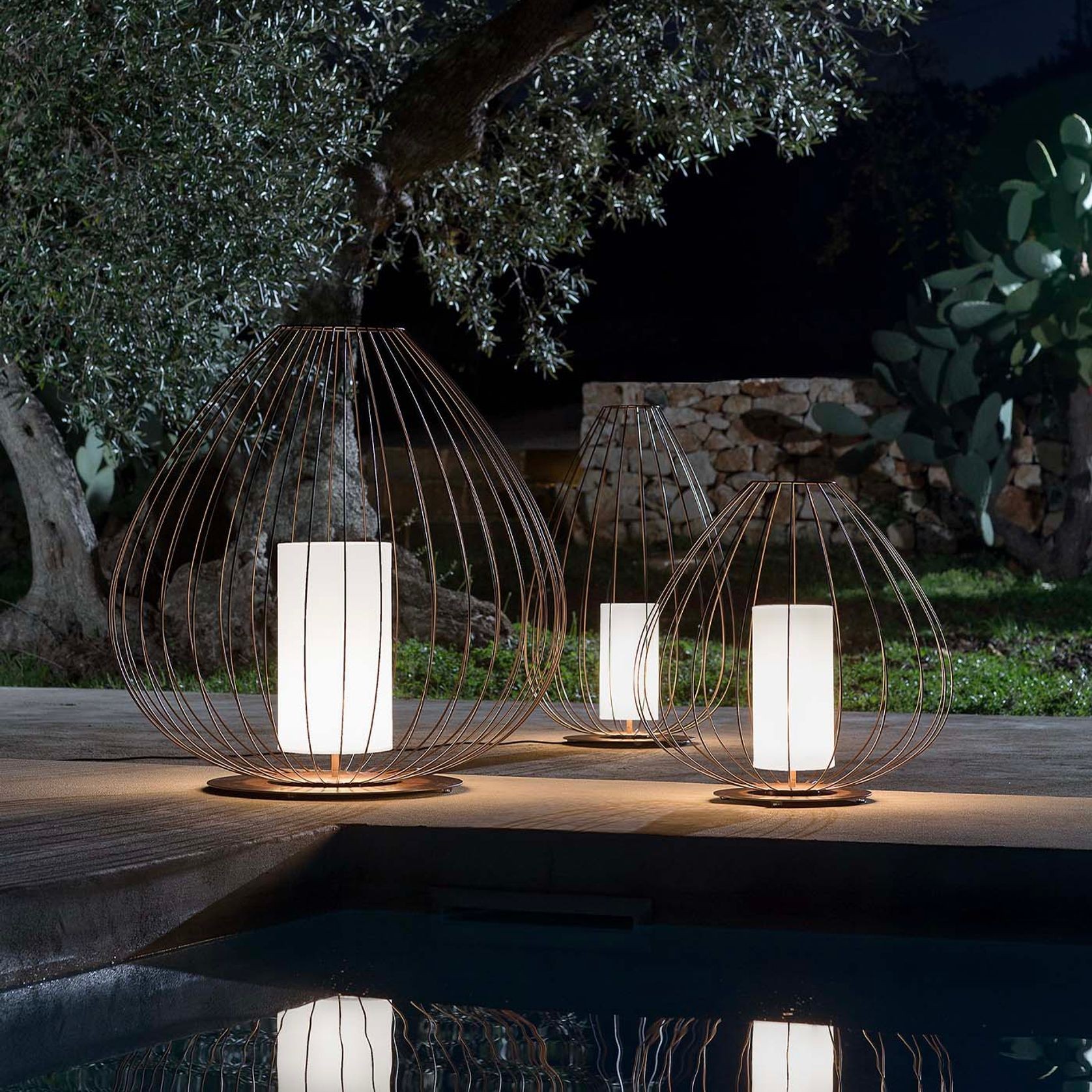 Cell Outdoor Floor Lamp gallery detail image