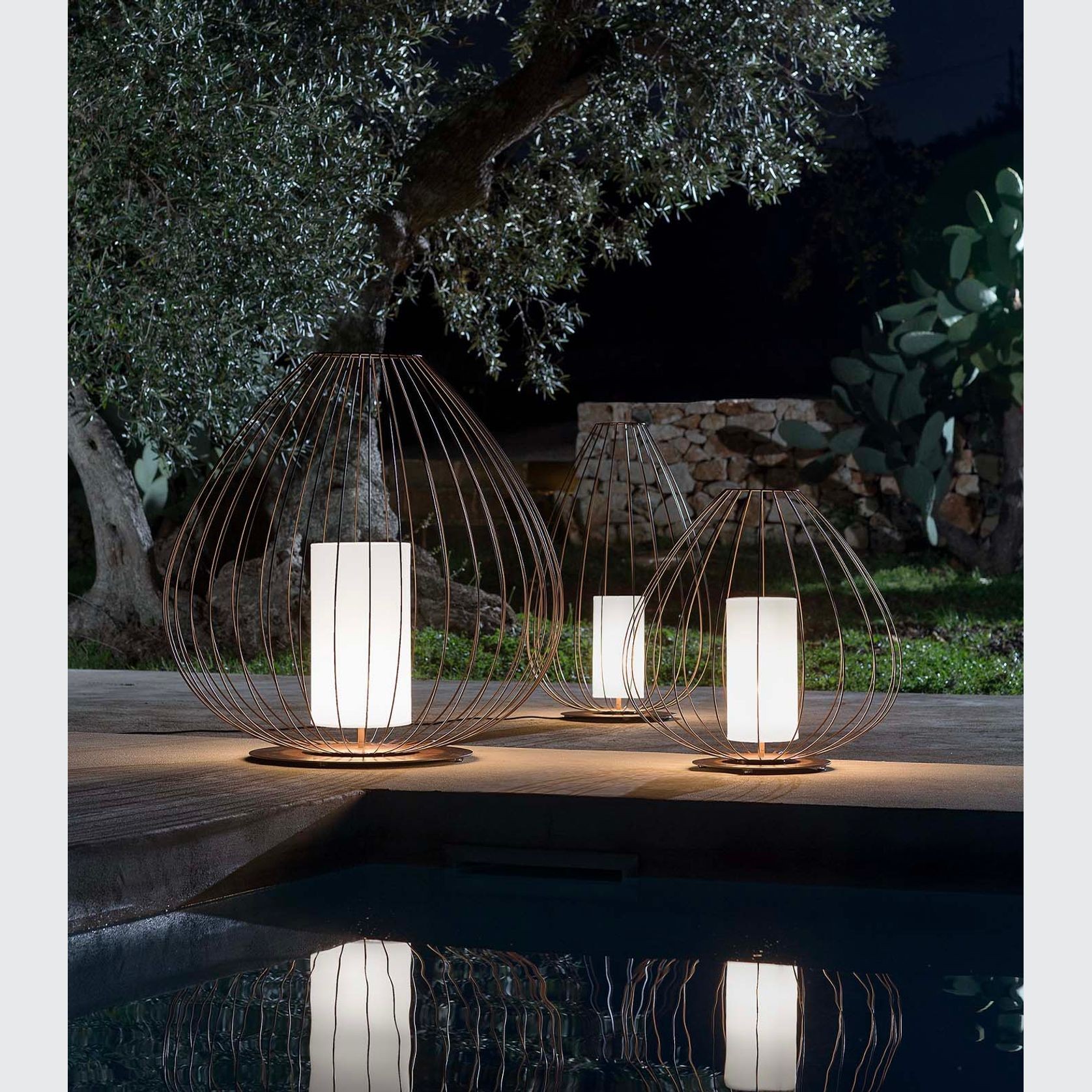 Cell Outdoor Floor Lamp gallery detail image